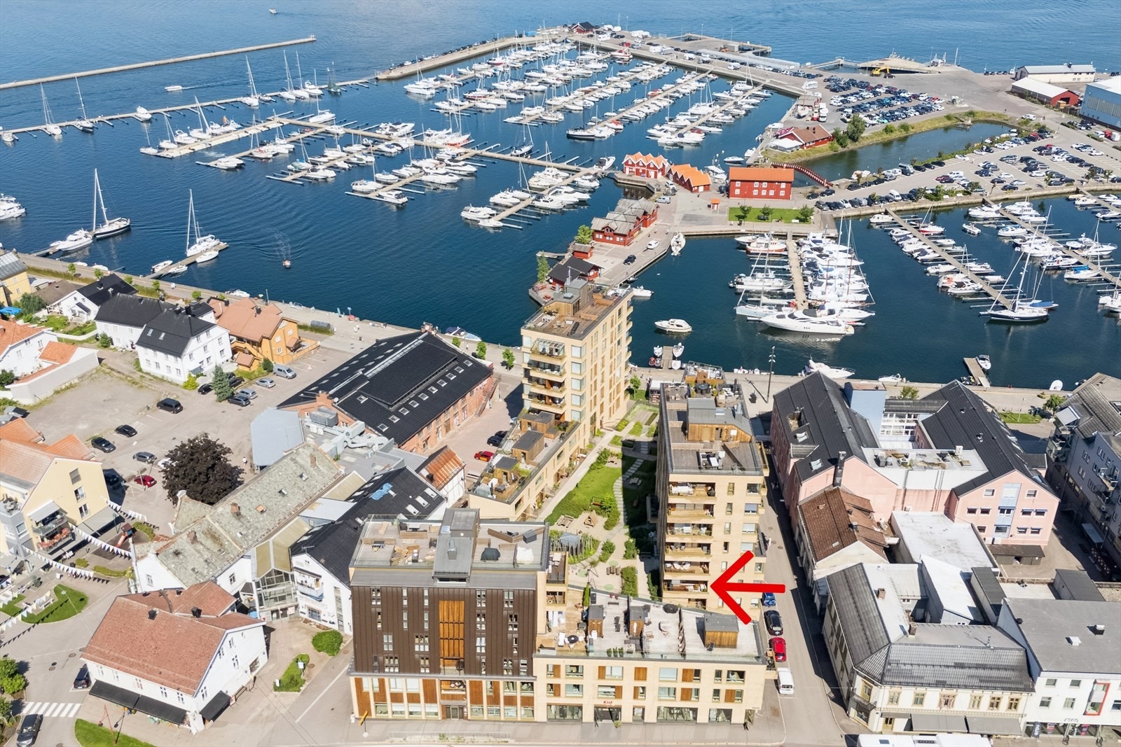 Sentralt beliggende i Holmestrand sentrum Galleribilde