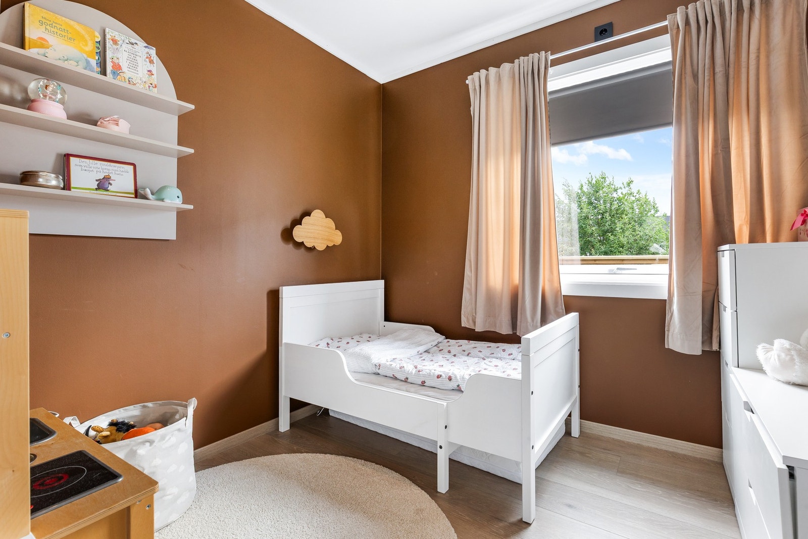 Soverom 2 benyttet som barnerom Galleribilde