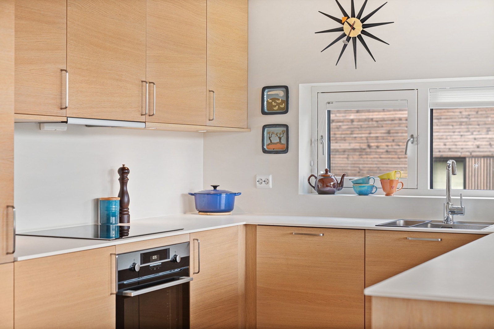 Fint og lettstelt på kjøkkenet Galleribilde