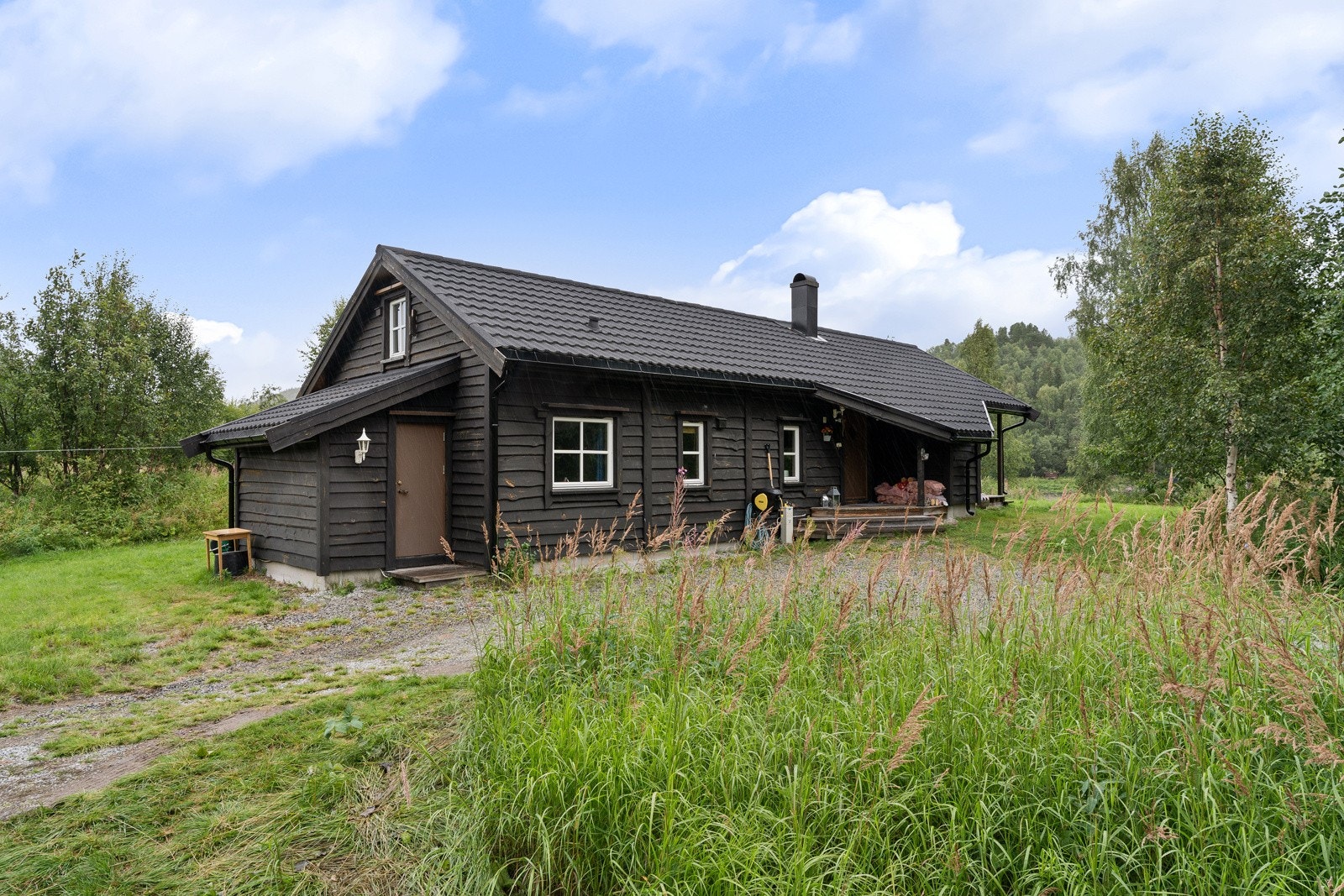 Utebod i tilknytning til hytten.