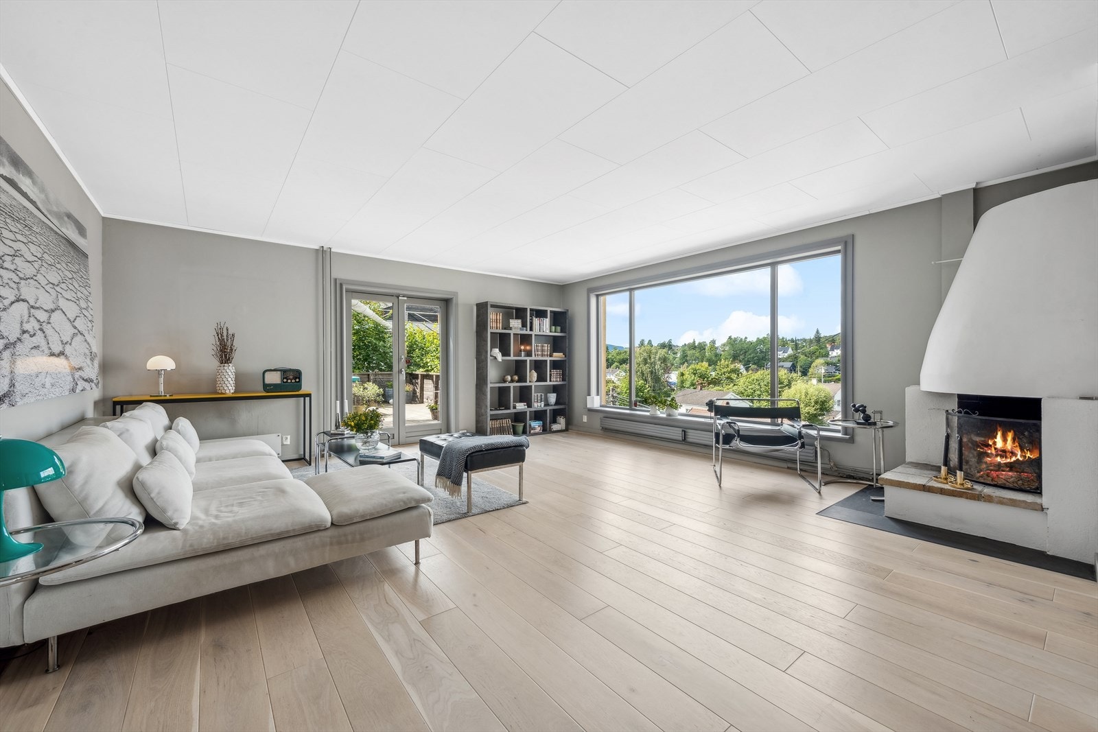 Mette Hagen v/ DNB Eiendom ønsker velkommen til Jenshaugveien 33! Galleribilde