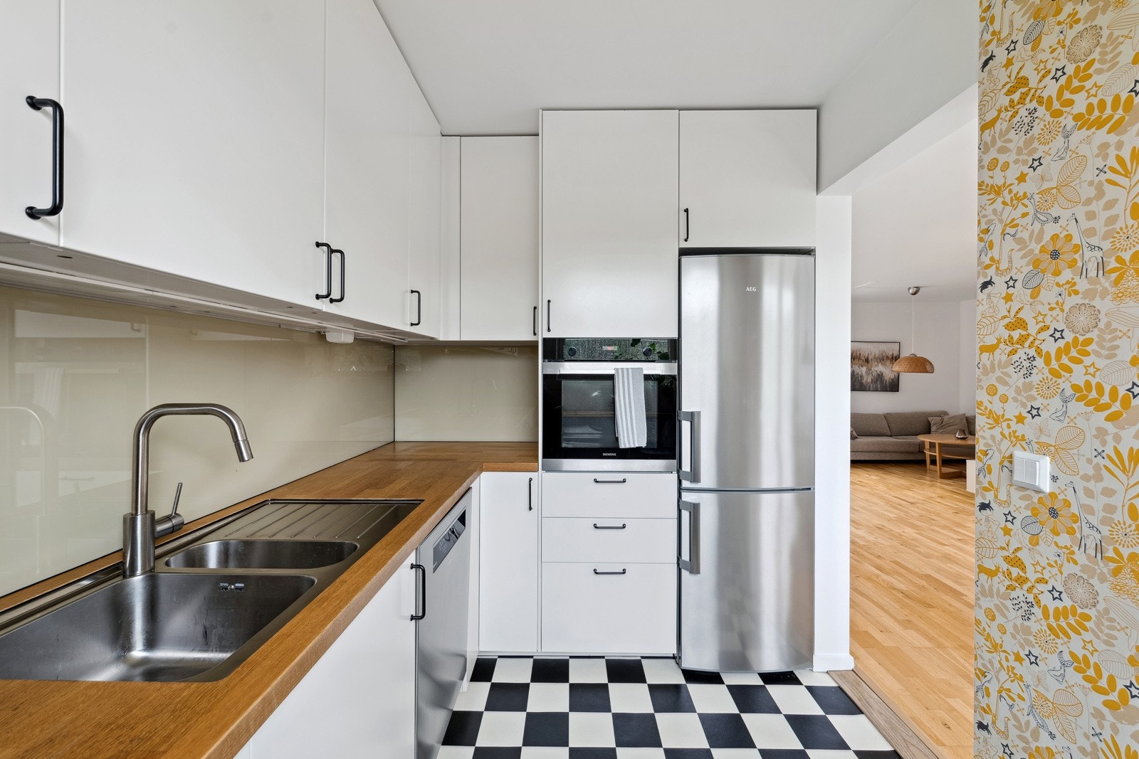 Pent og innbydende kjøkken. Galleribilde