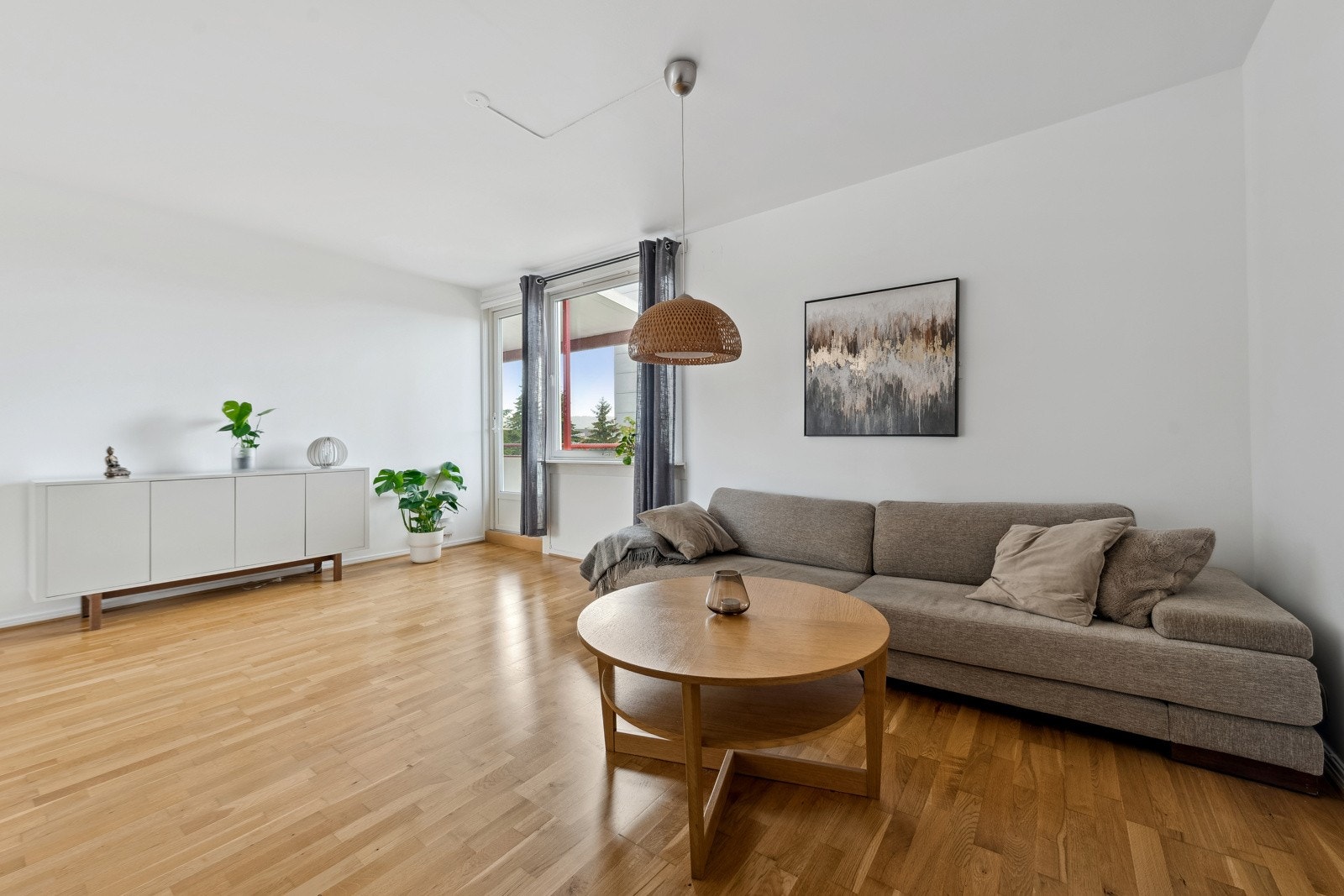 Stue med flere innredningsmuligheter. Galleribilde