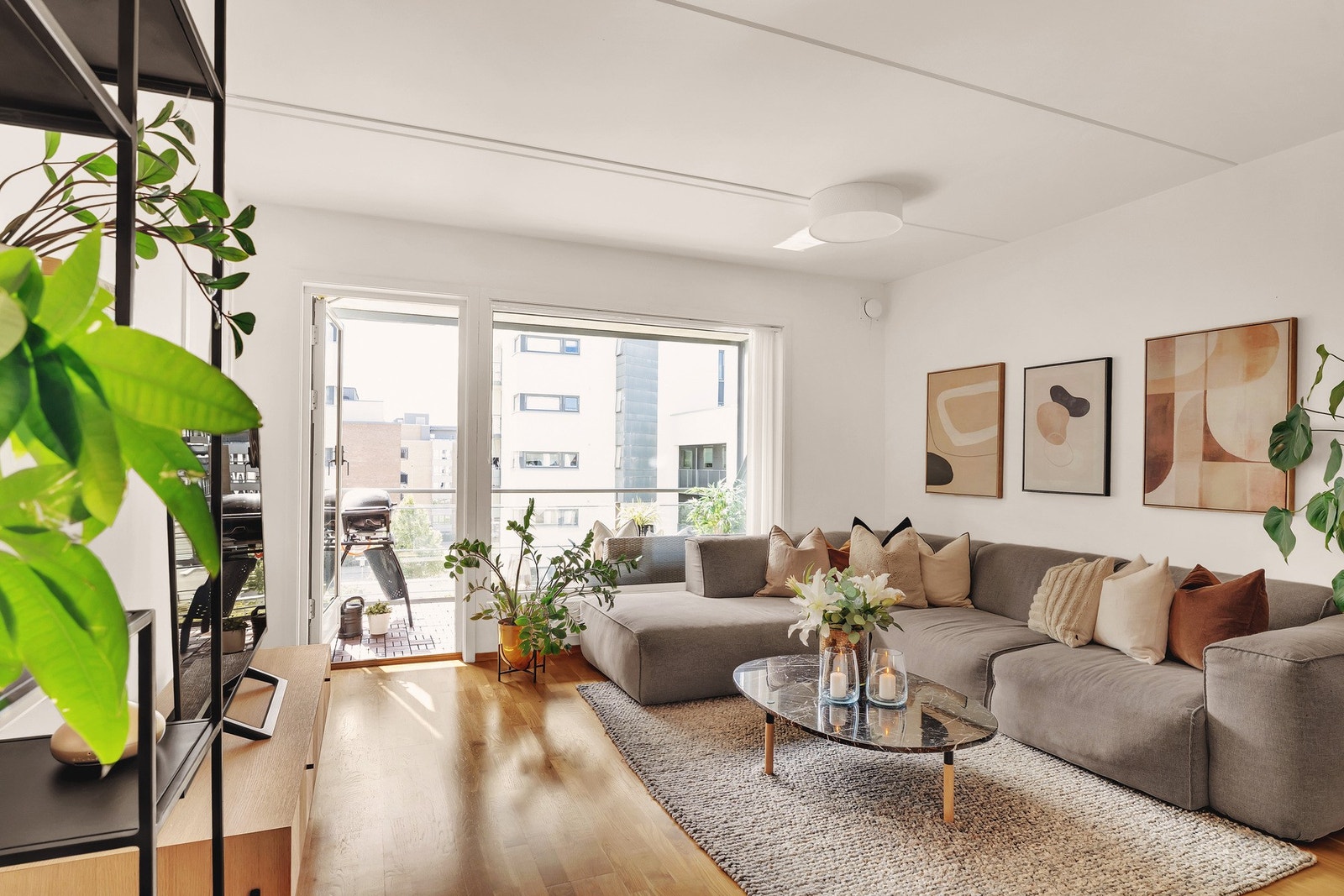 Velkommen til Sinsenveien 37, presentert av Fredrik Meldahl ved EIE eiendomsmegling! Galleribilde