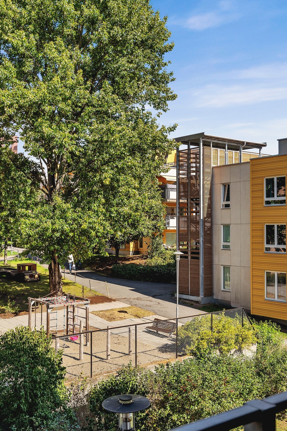 Flott utsikt over sameiets fellesarealer. Galleribilde