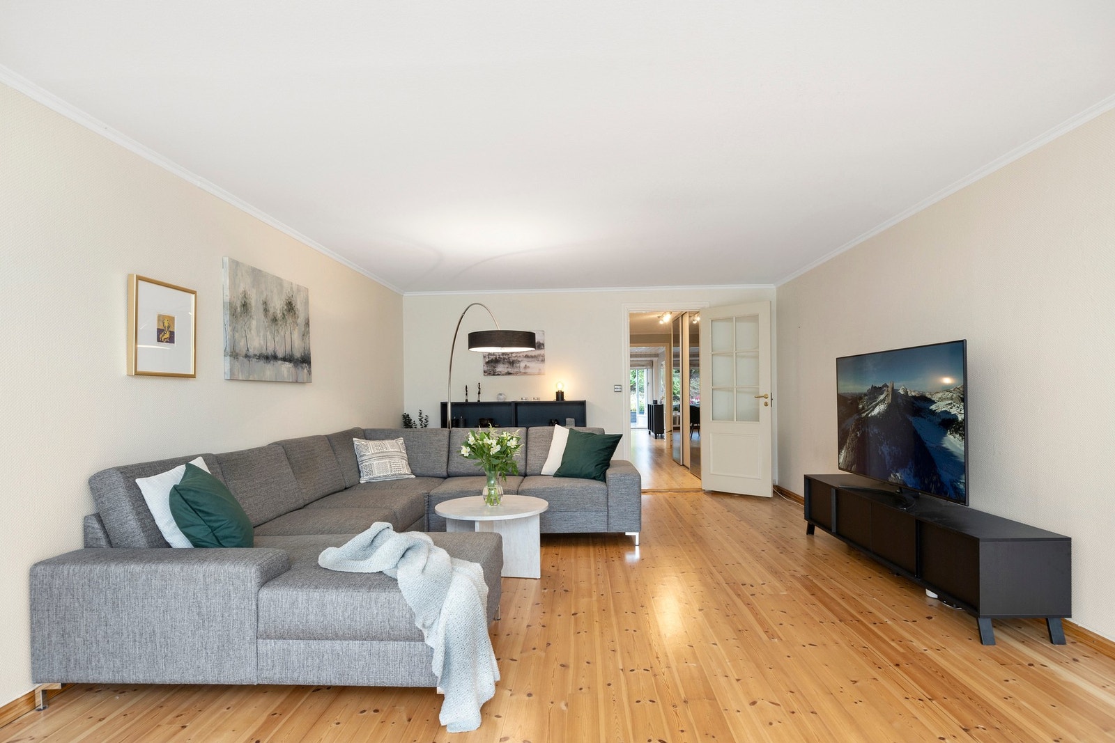 Leiligheten er på hele 170 m2 med god plass og mange innredningsmuligheter. Galleribilde