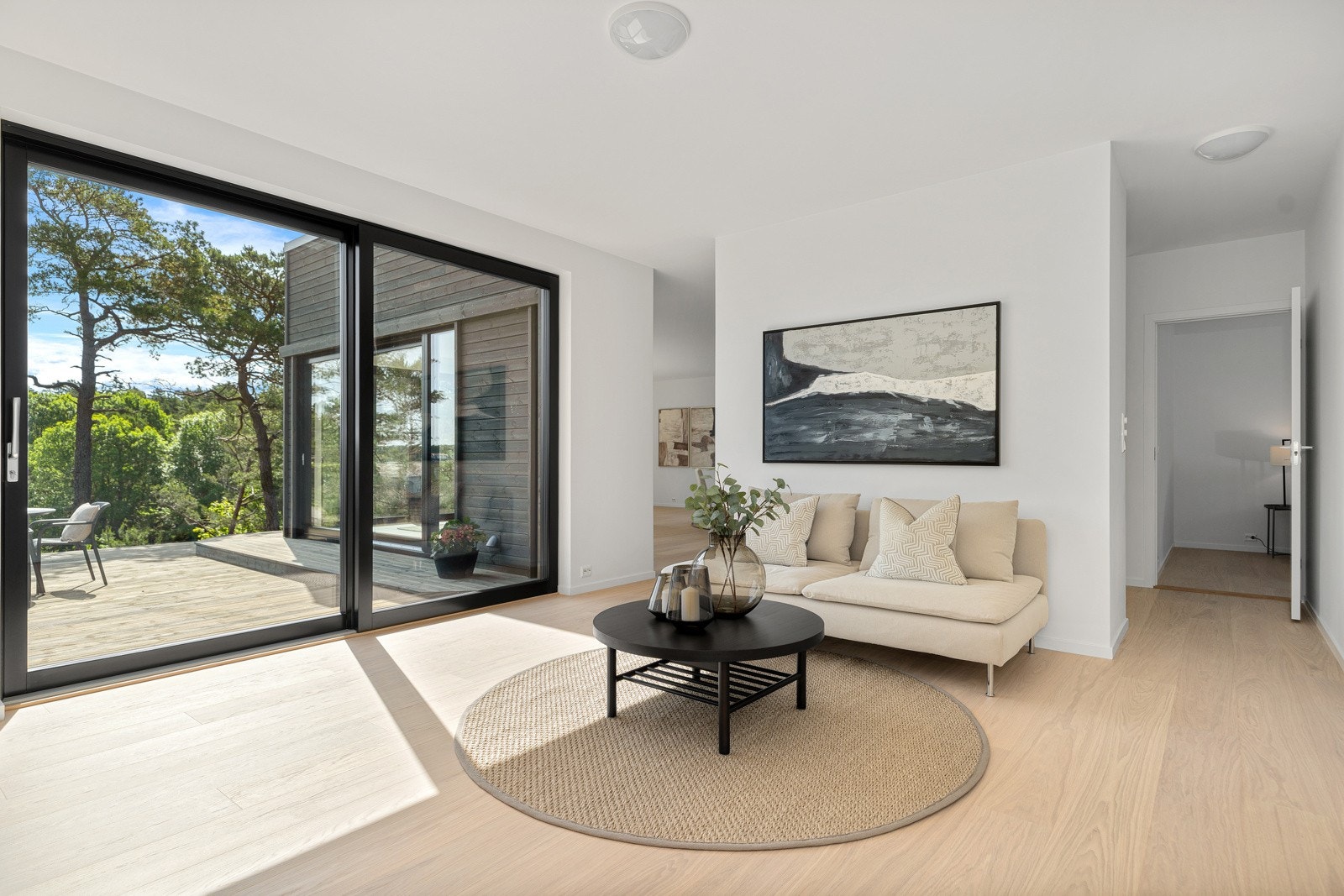 TV-stue med god plass til sofagruppe og tilhørende møblement. Galleribilde