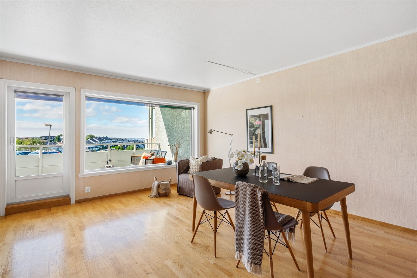 - Stuen måler hele 40,6m² - Galleribilde