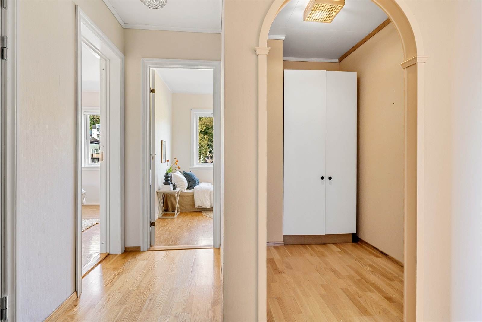 - Mellomgang - Galleribilde