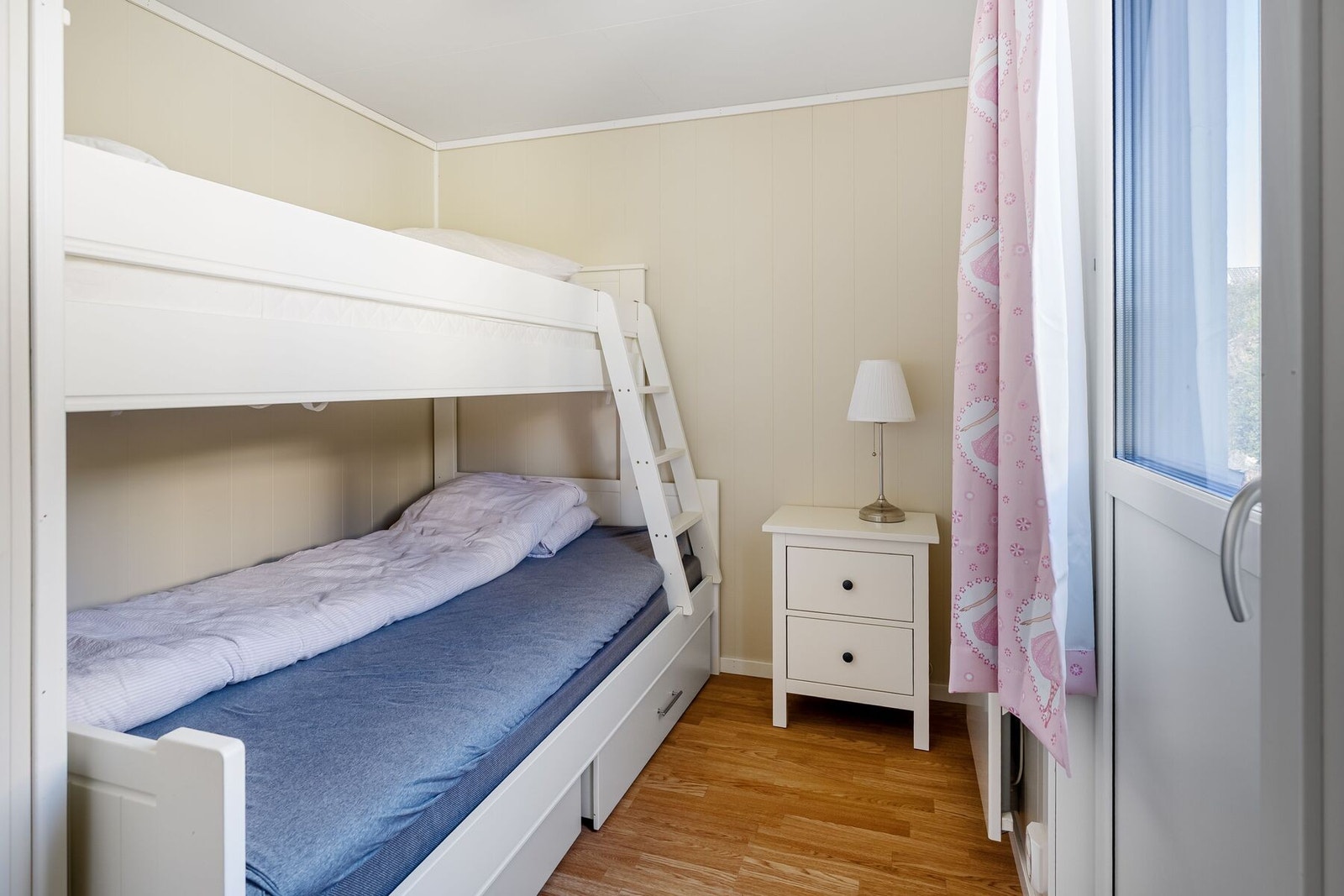 Soverom. Køyesengene følger med i handelen Galleribilde