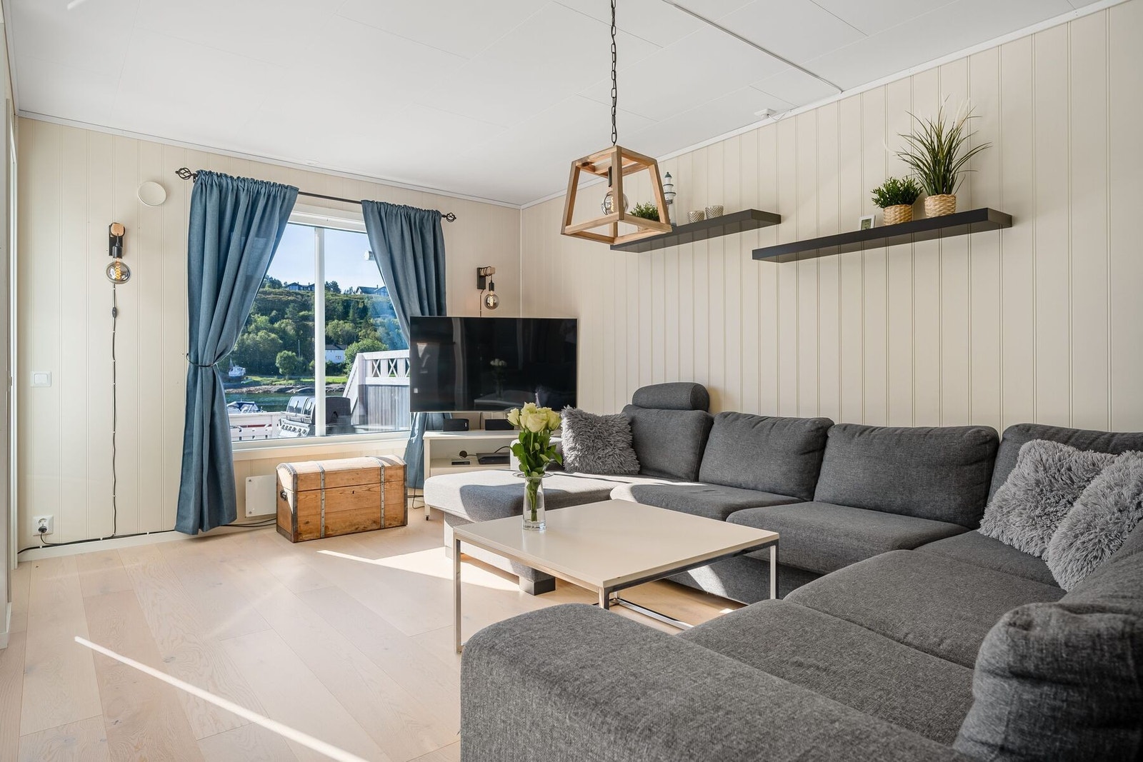 Åpen stue-/kjøkkenløsning på 33 kvm Galleribilde