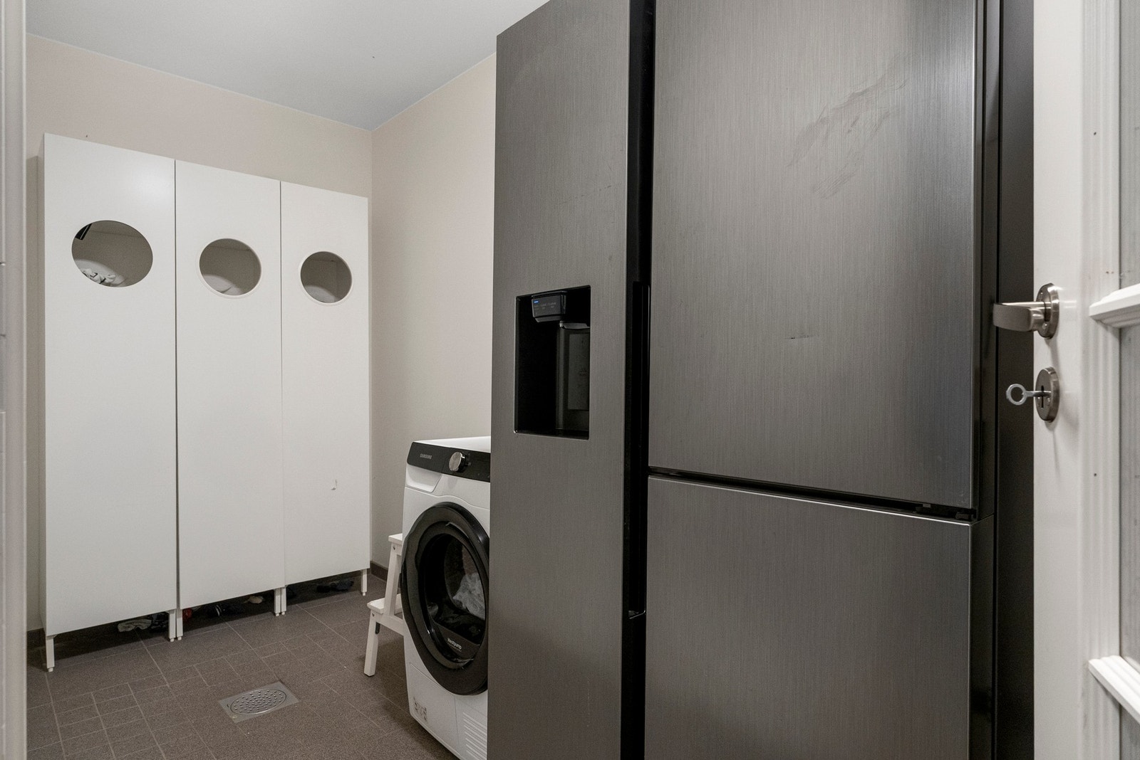 Romslig og praktisk vaskerom på 7 kvm. Galleribilde