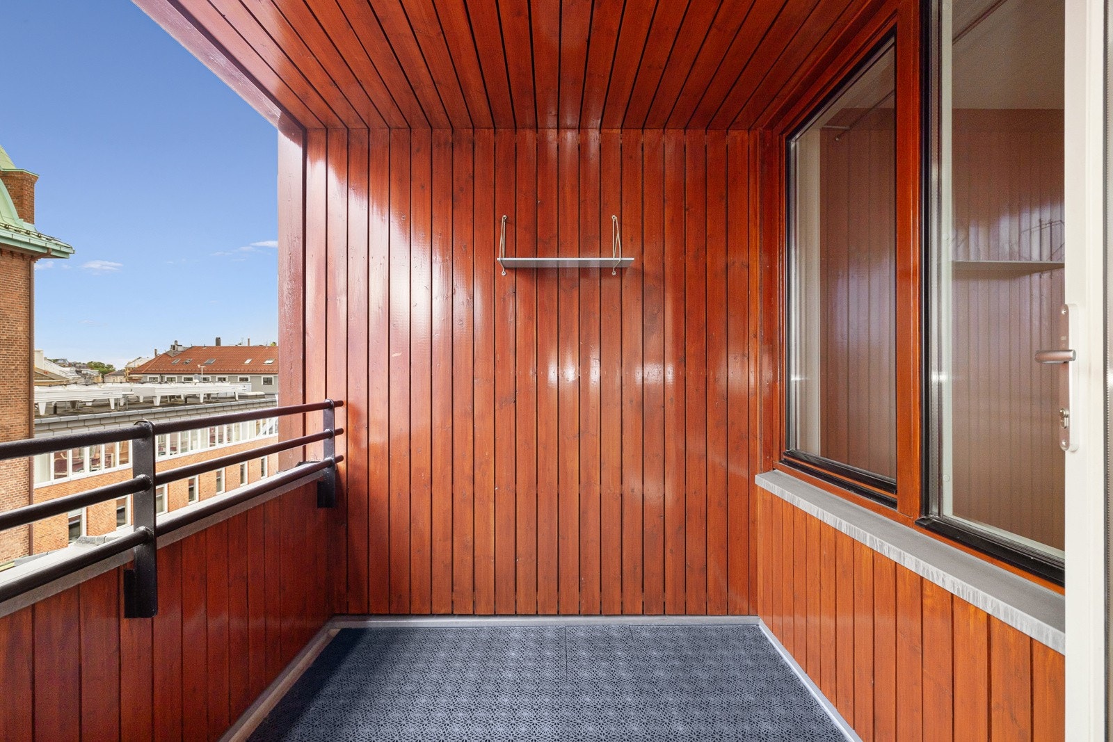 Fra stuen er det utgang til en hyggelig balkong på 5m². Galleribilde