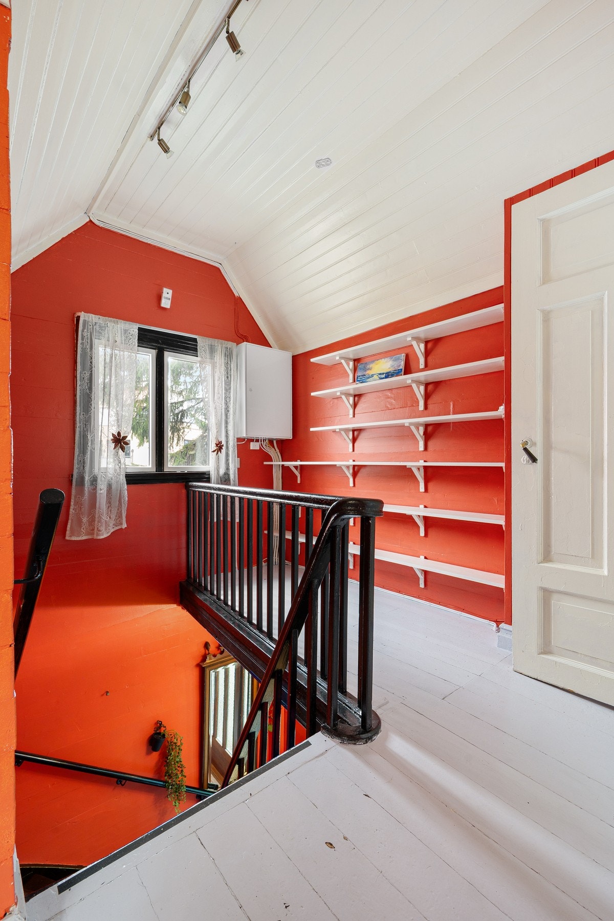 Gang på loft Galleribilde