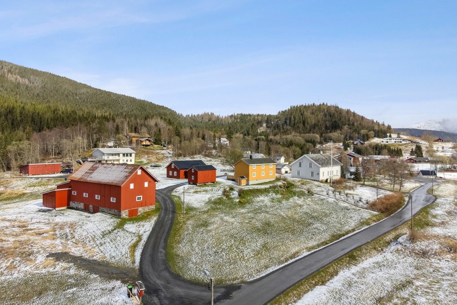 Gårdstun Galleribilde