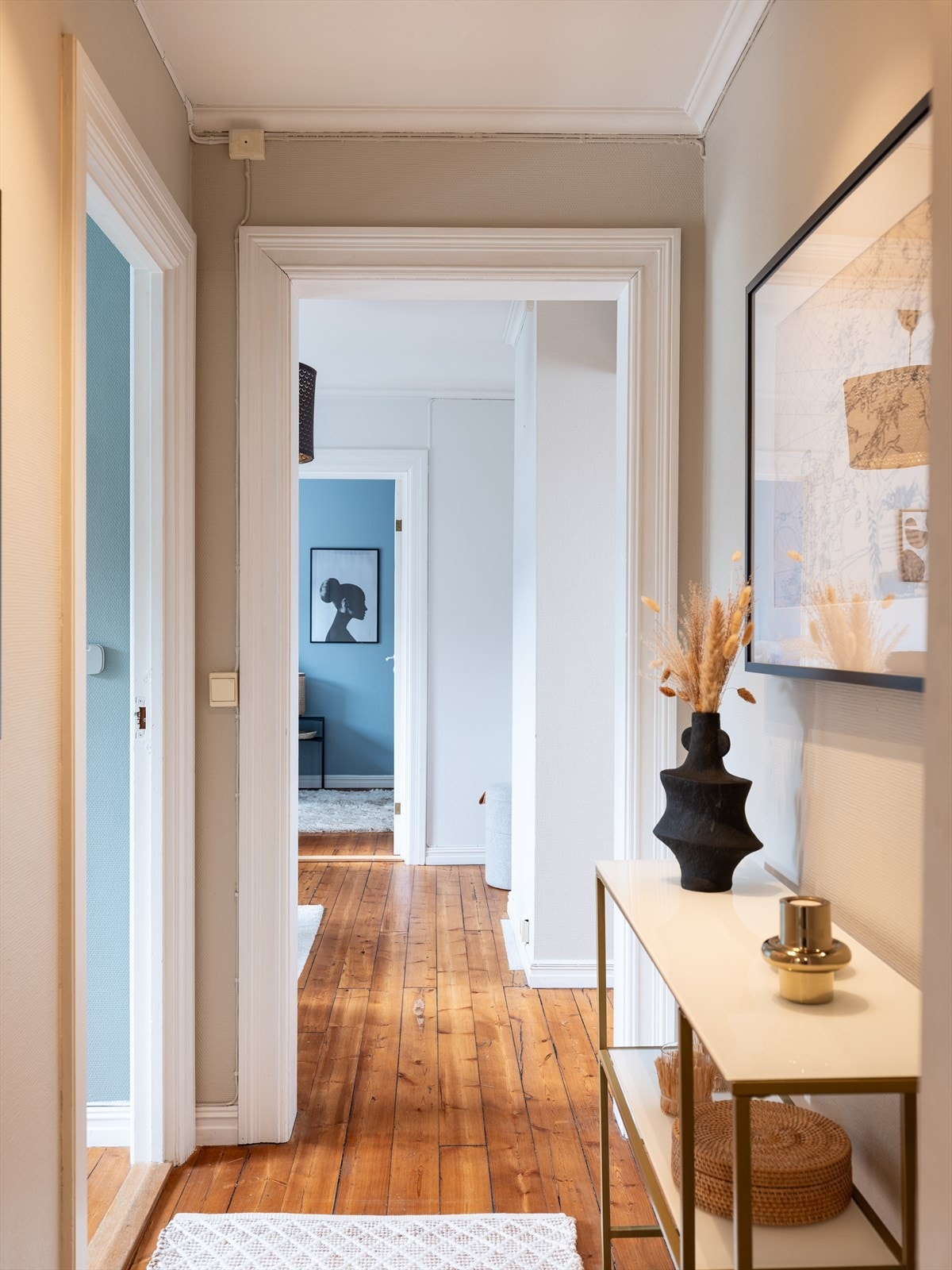 Velkommen til visning! Ta kontakt med megler dersom annonsert visning ikke passer eller du har andre spørsmål. Galleribilde