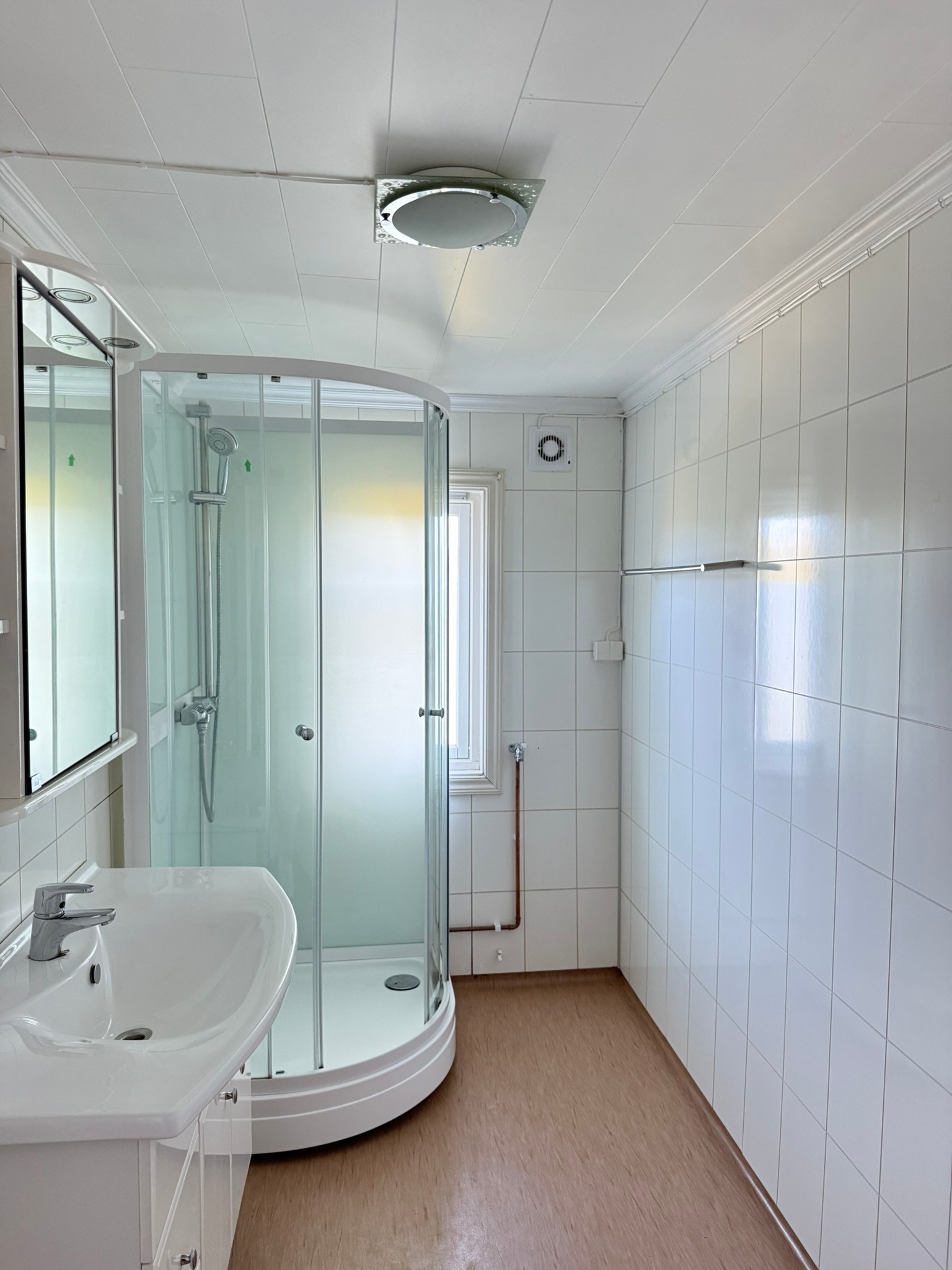 Bad i 1. etasje Galleribilde