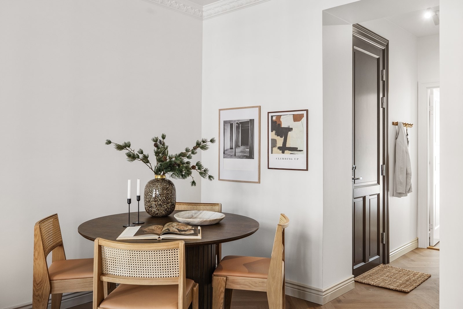 Eksklusive inngangsdører fra Jømna Brug. Galleribilde