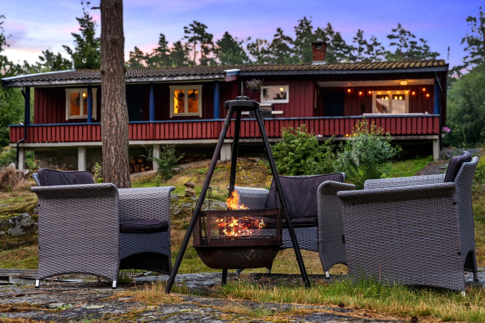 Fra hytta er det kort vei til flotte naturopplevelser og alt du måtte trenge av fasiliteter Galleribilde