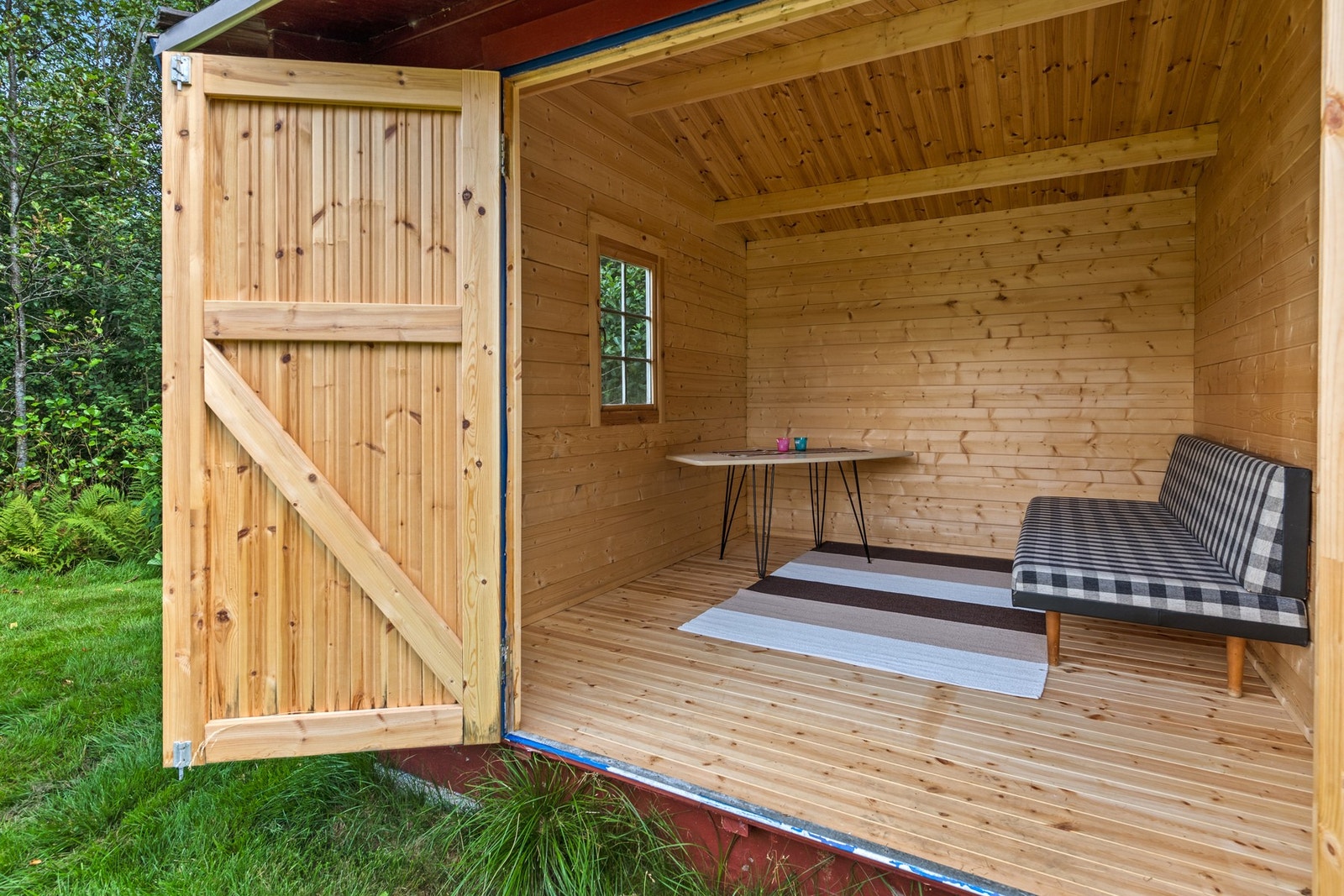 Annekset ble oppført i 2018 og er et lyst og praktisk anneks hvor venner og familie kan trekke seg tilbake Galleribilde