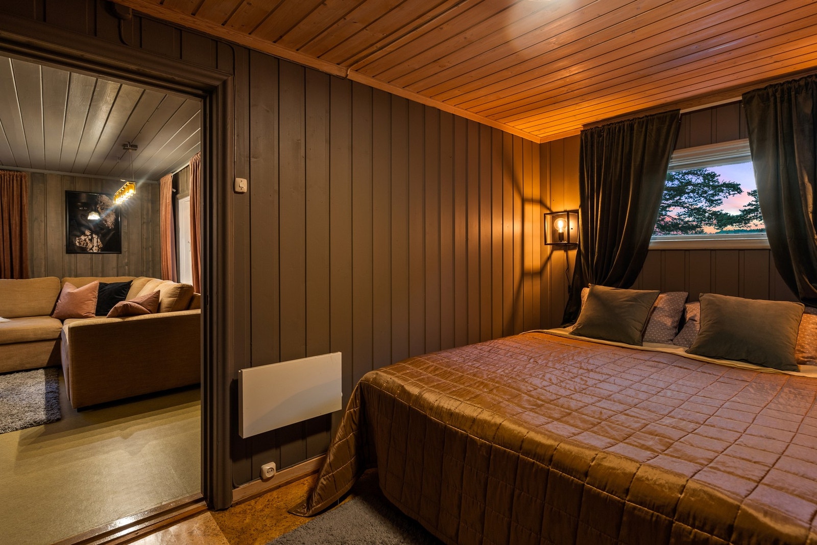 Eiendommen har en innholdsrik planløsning på ett plan med hele 5 sengeplasser Galleribilde