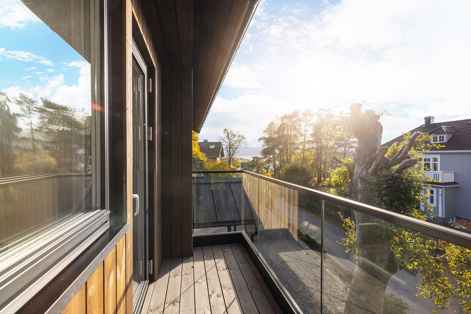 Soveromsbalkong med nydelig utsikt! Galleribilde