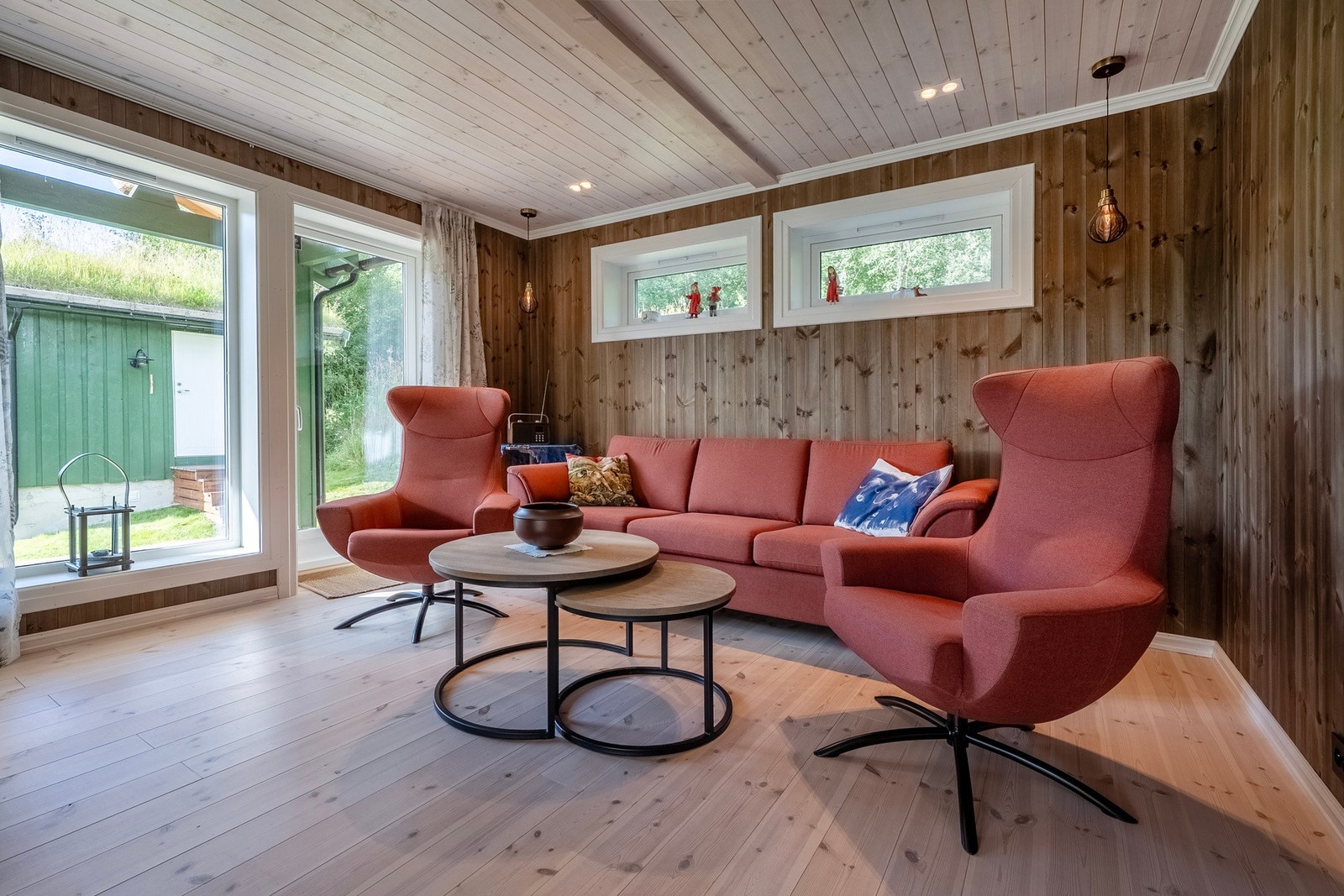 Boligen er på 129 kvadratmeter og går over 2 plan. Galleribilde