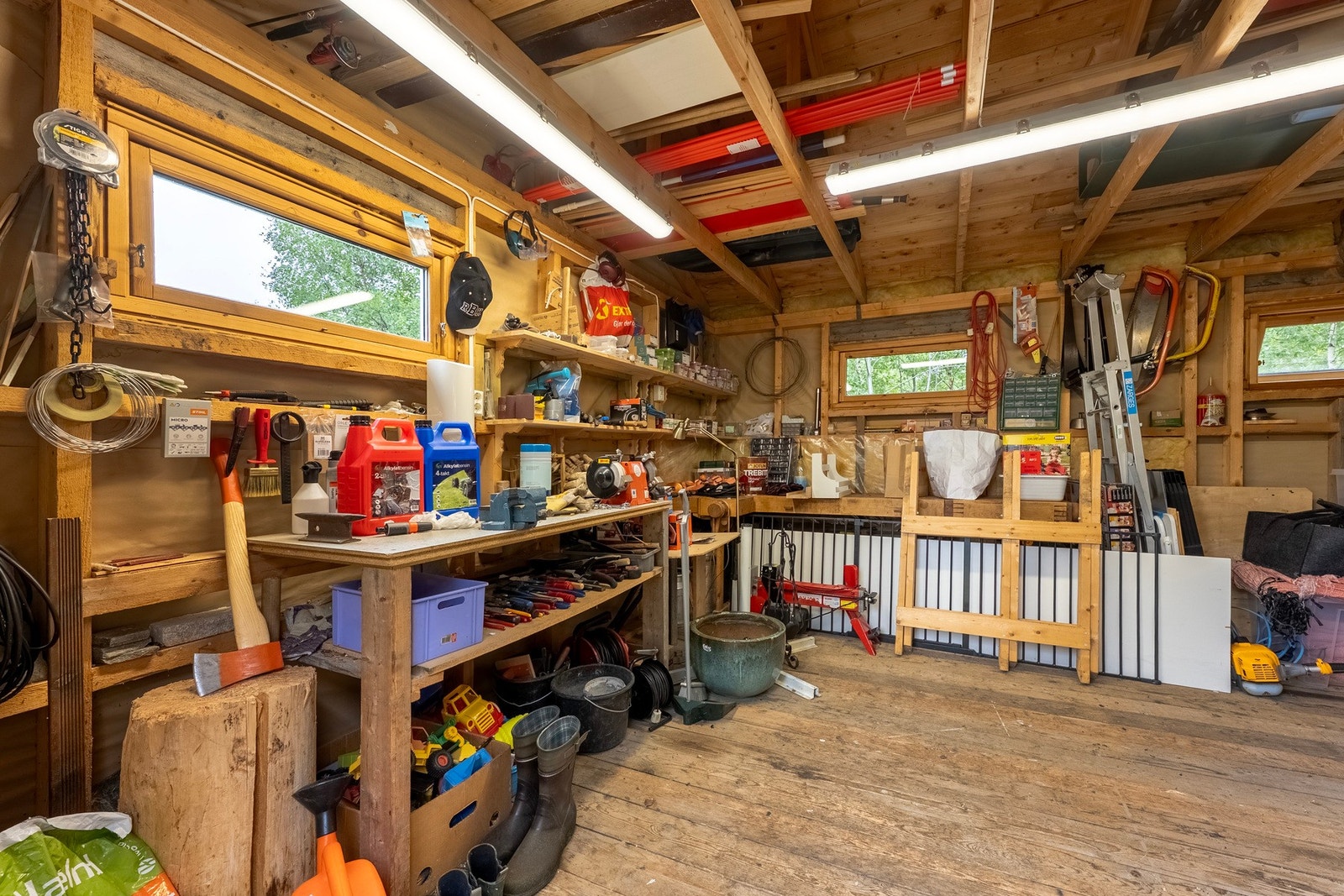 Annekset er ypperlig for lagring- og oppbevaringsplass. Galleribilde