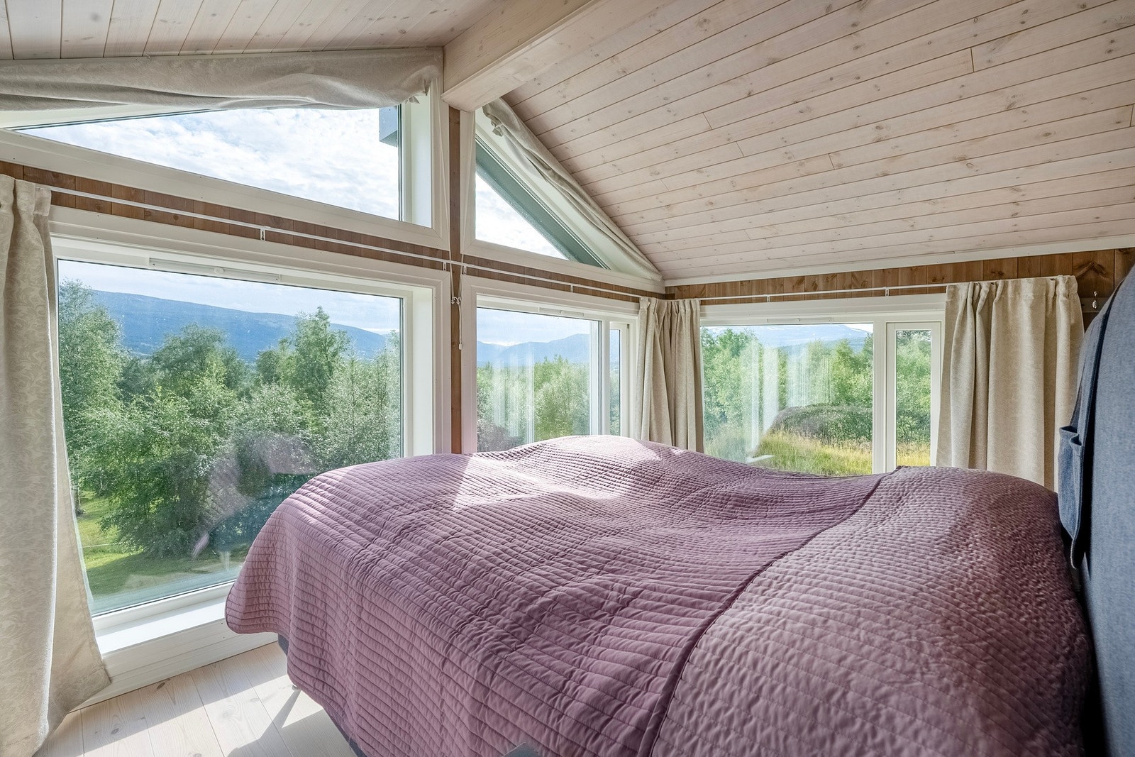 Soverom. Galleribilde