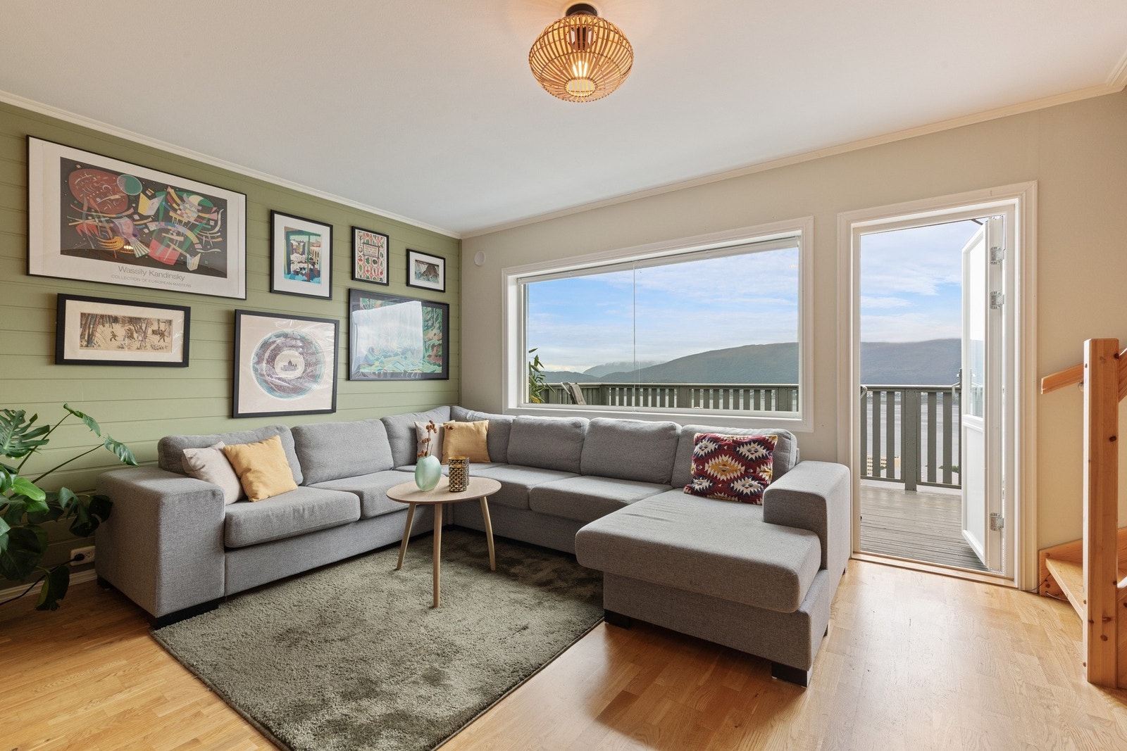 EiendomsMegler 1 har gleden av å presentere Kneiken 2! Foto: Lillys Studio (Lill Kristin Vold) Galleribilde