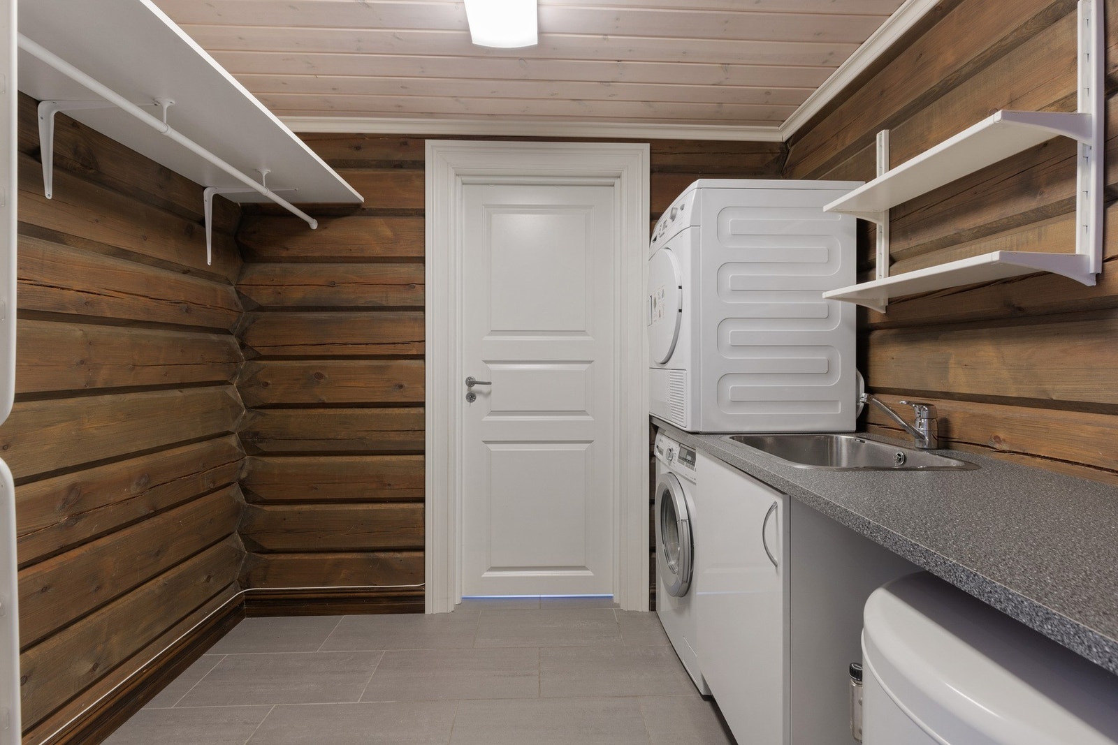 En hytte med separat vaskerom? Luksus! Galleribilde