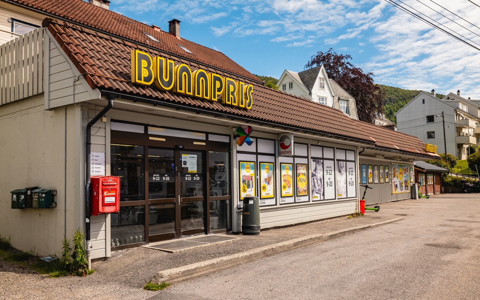 - Den daglige handleturen tar du på Bunnpris Lindvik som ligger like ved - Galleribilde