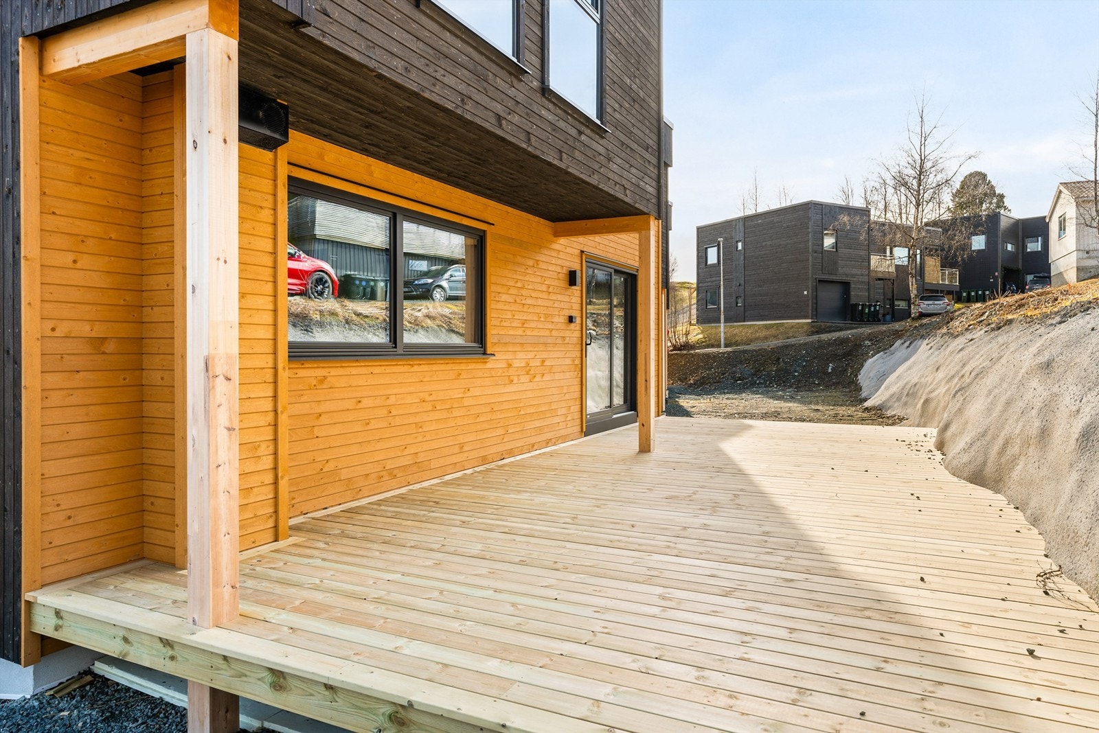 Fint uteområde med gode møbleringsmuligheter. Galleribilde