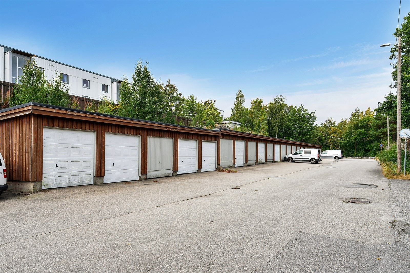 Garasje i rekke medfølger Galleribilde