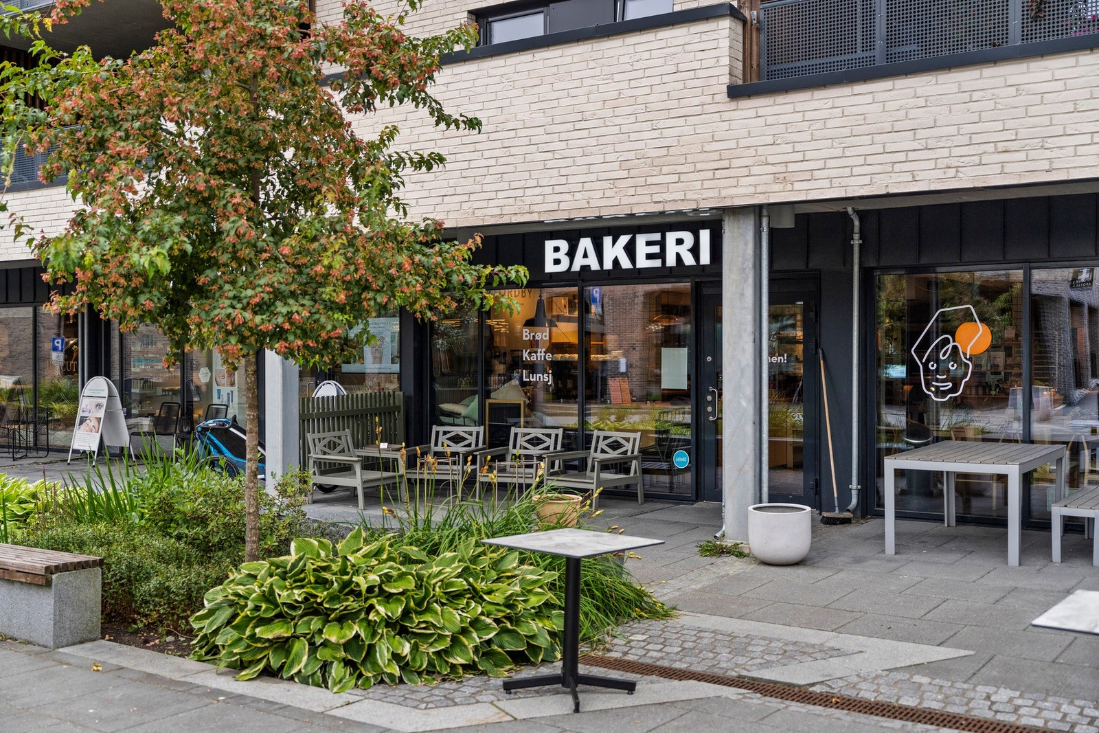 Her bor du sentralt med servicetilbud like utenfor døren - i et område som stadig blir mer attraktivt. Galleribilde