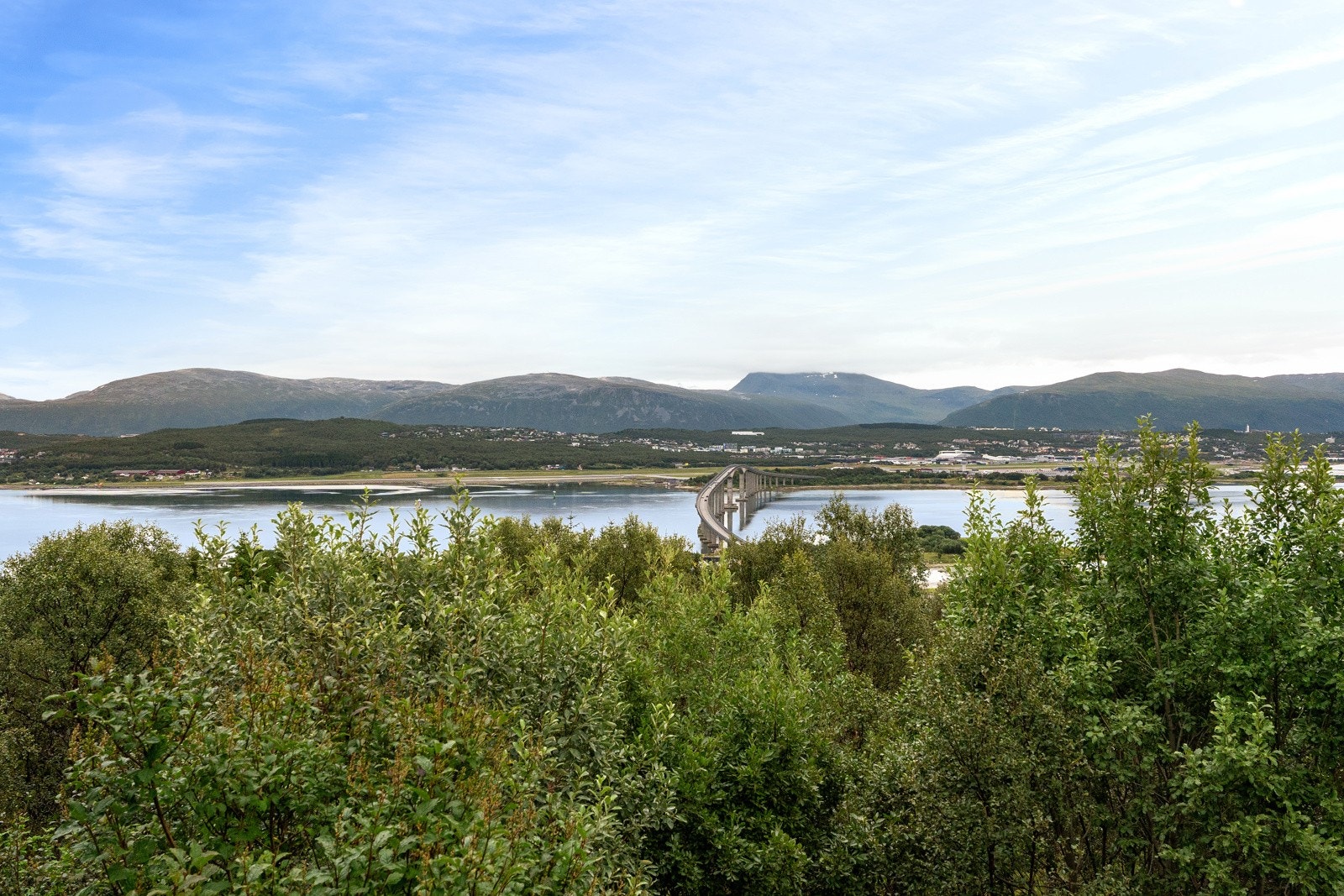 Her har du nydelig utsikt mot Tromsøya