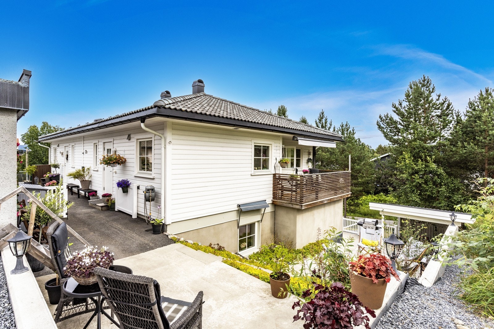 Ormåsen er et tettsted i Vestfossen i Øvre Eiker kommune, som er i sterk vekst og har blitt et ettertraktet boligområde. Galleribilde