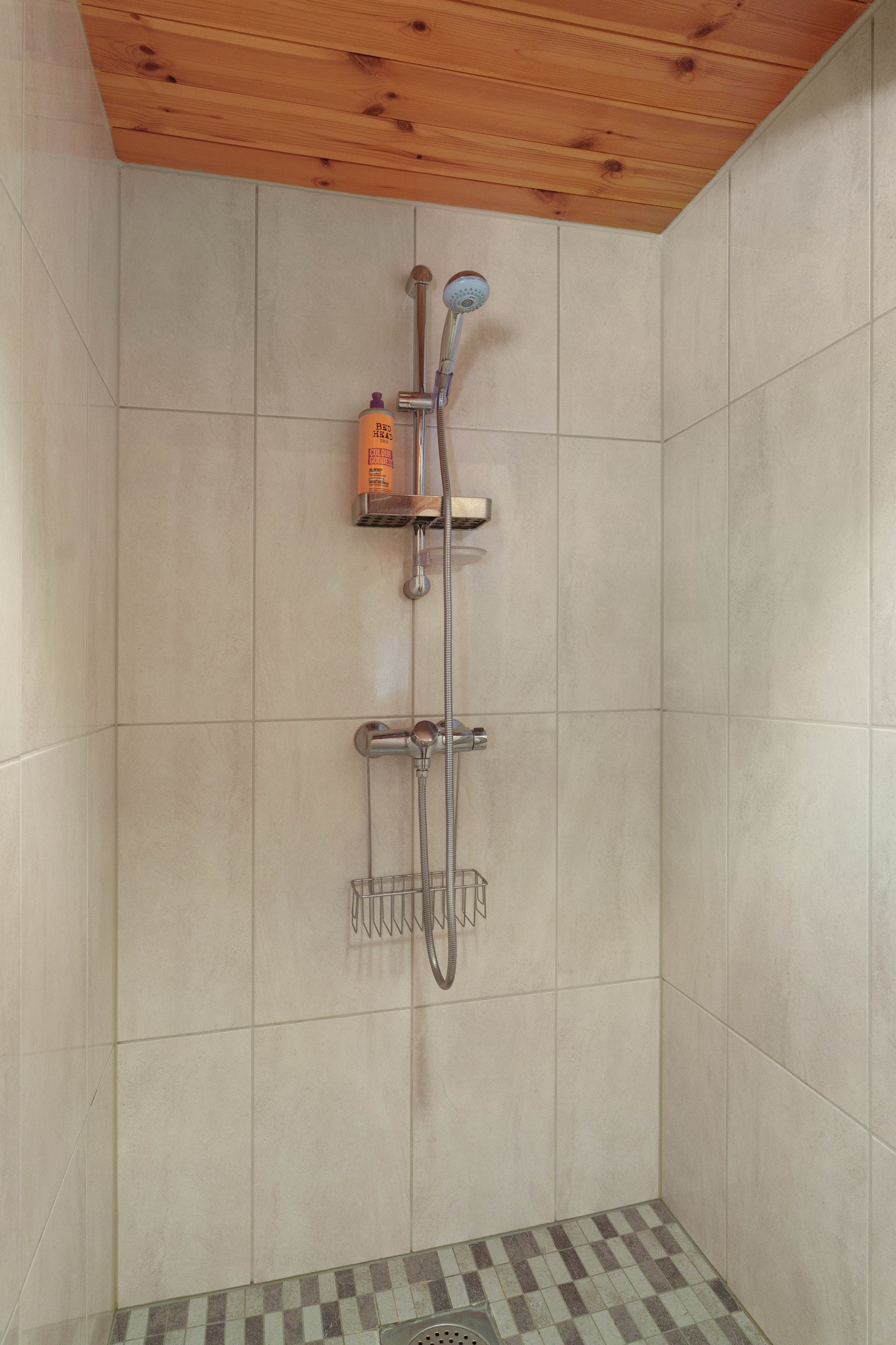 Dusjnisje på bad. Galleribilde