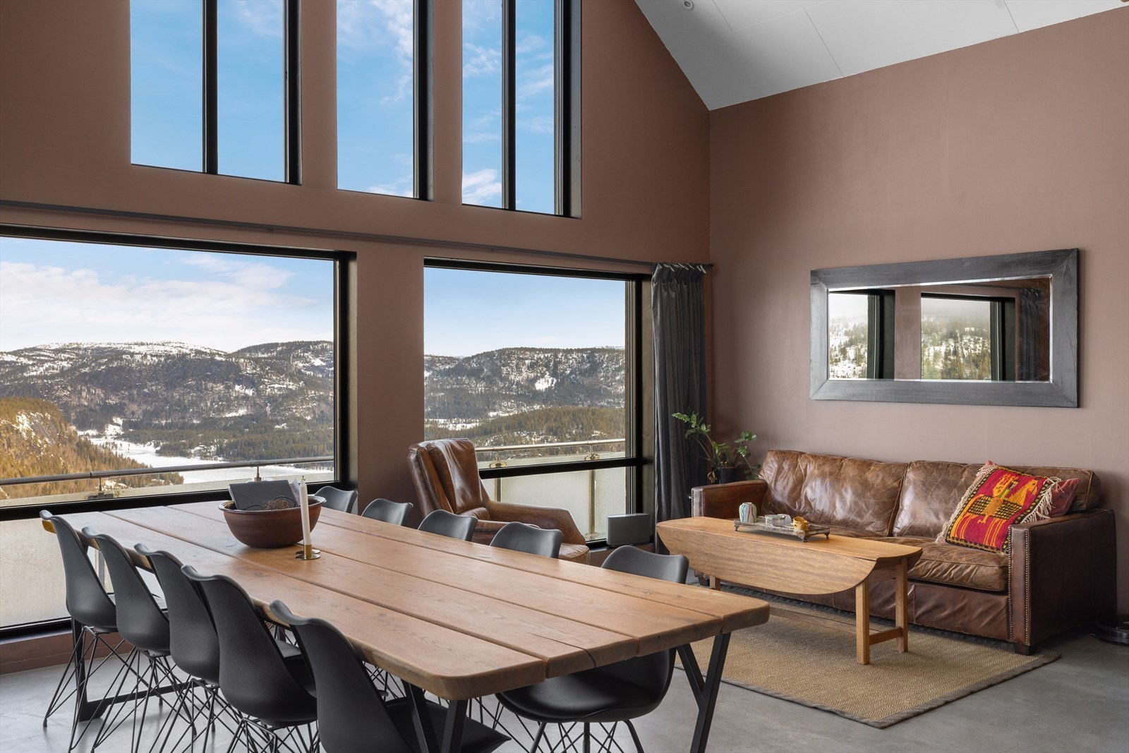 Store vindusflater med fantastisk utsikt Galleribilde