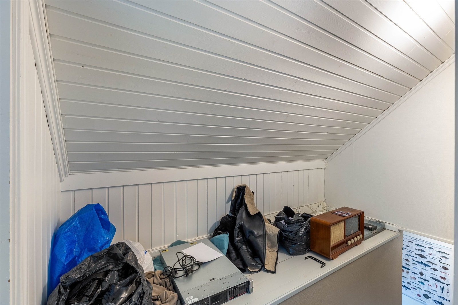 Loftet har et totalt gulvareal på 24m², men med skråtak er kun 5 m² måleverdig areal. Galleribilde