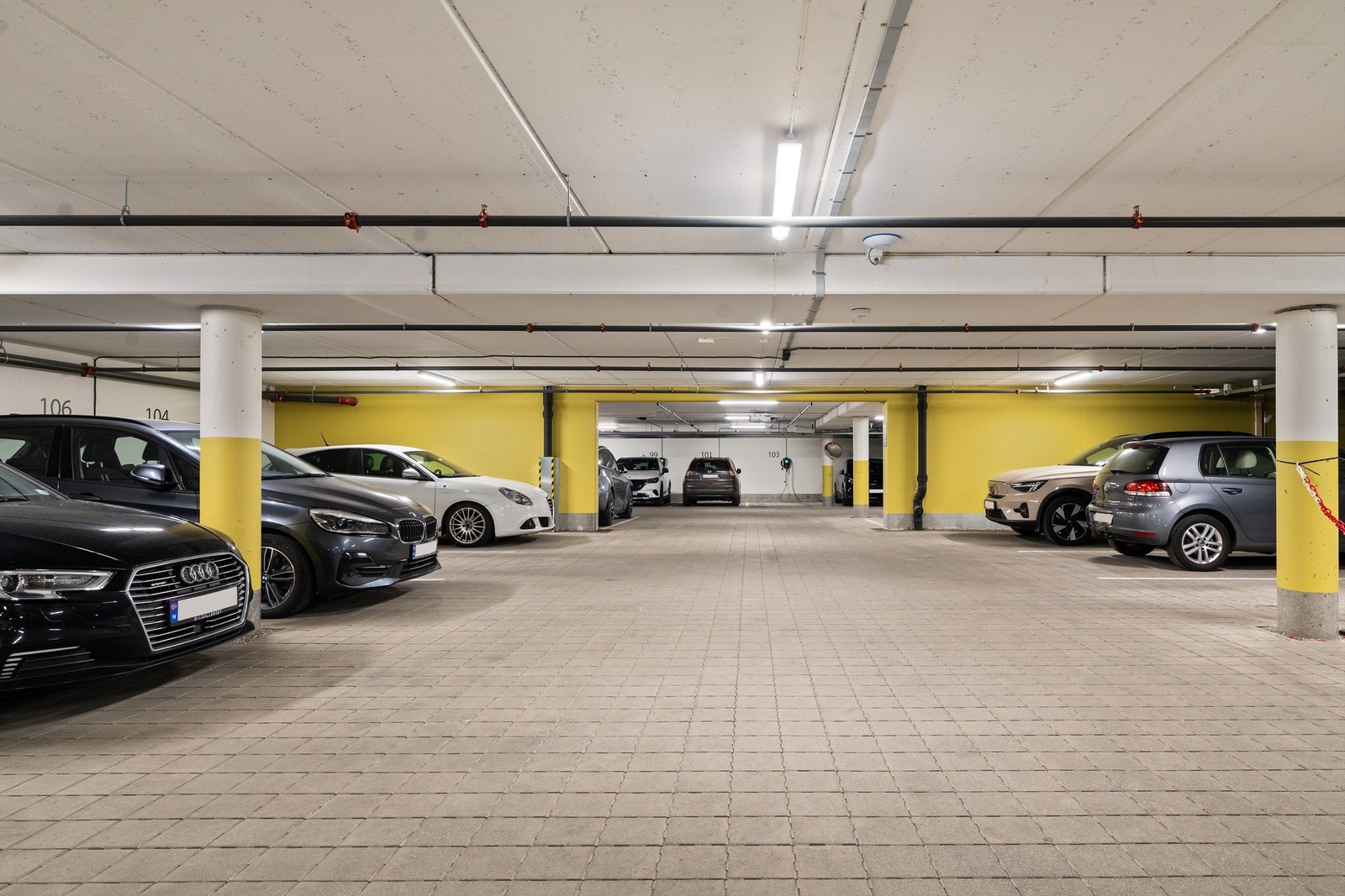 Det medfølger ikke parkeringsplass til leiligheten. Galleribilde