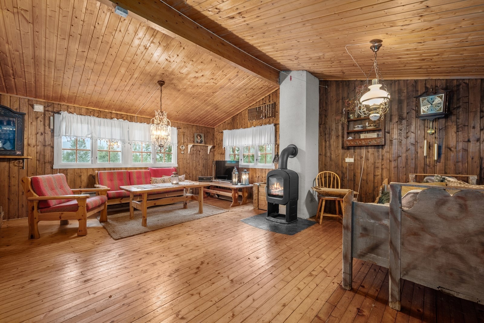 Stuen er på ca. 26 kvm. og har gode møbleringsmuligheter Galleribilde