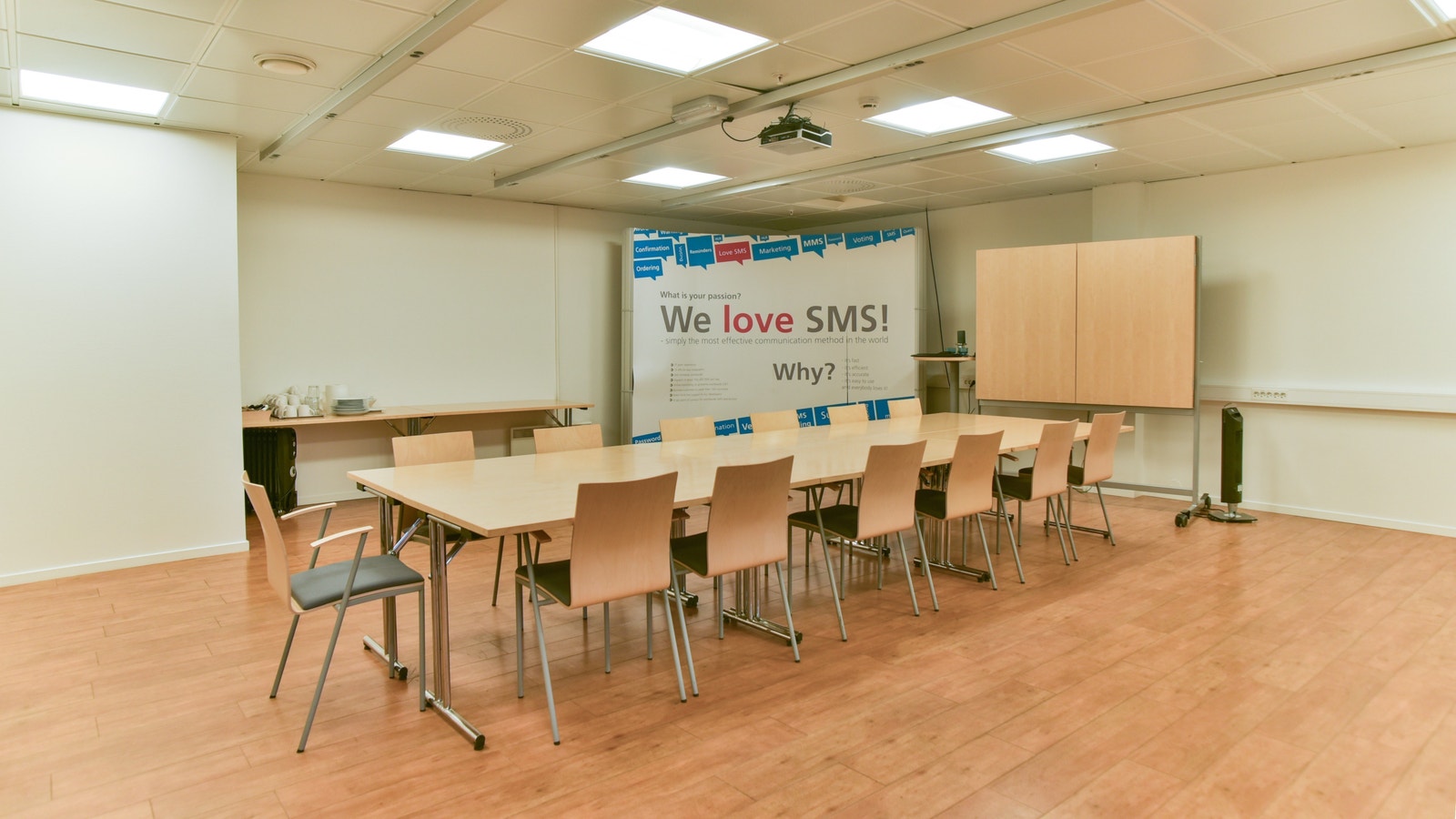 Rabekkgata 9 - Kontorfelleskap - felles møterom Galleribilde