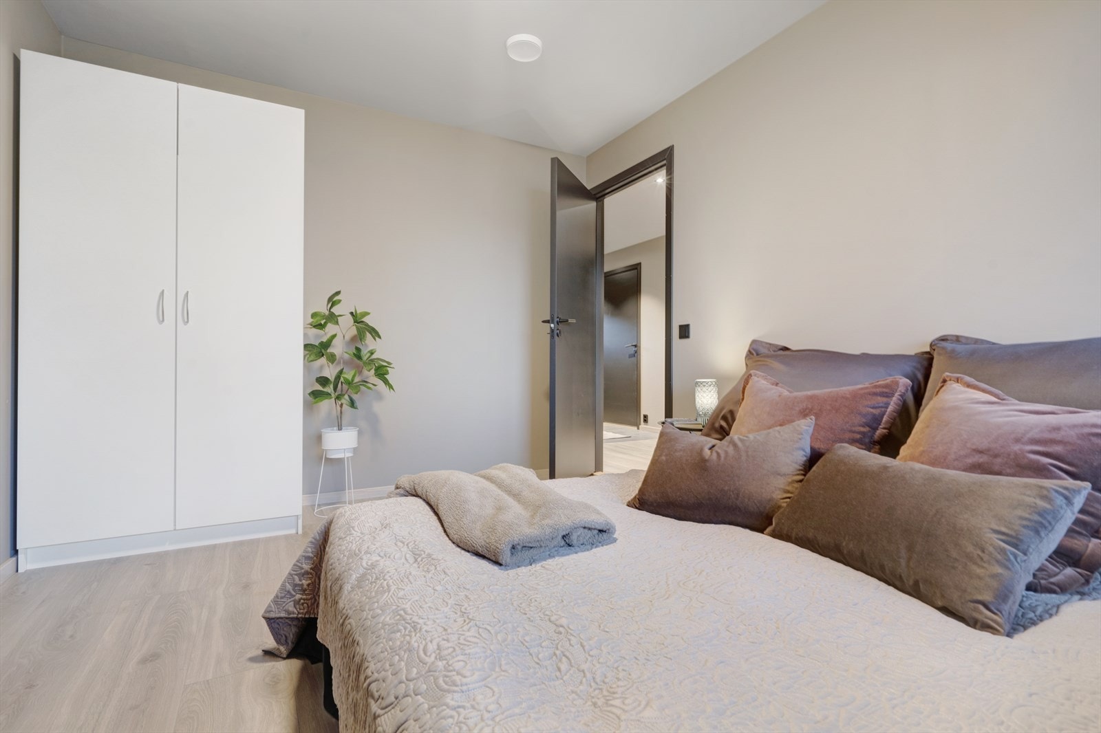 God plass til garderobeløsning. Galleribilde