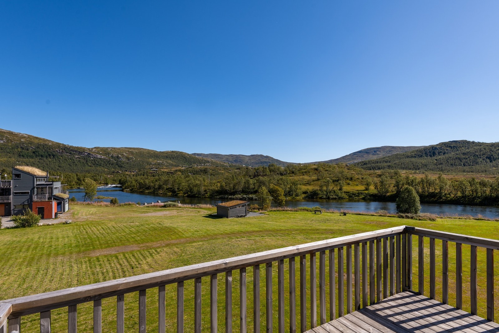 Her får man servert idyllisk utsikt til alle døgnets tider Galleribilde