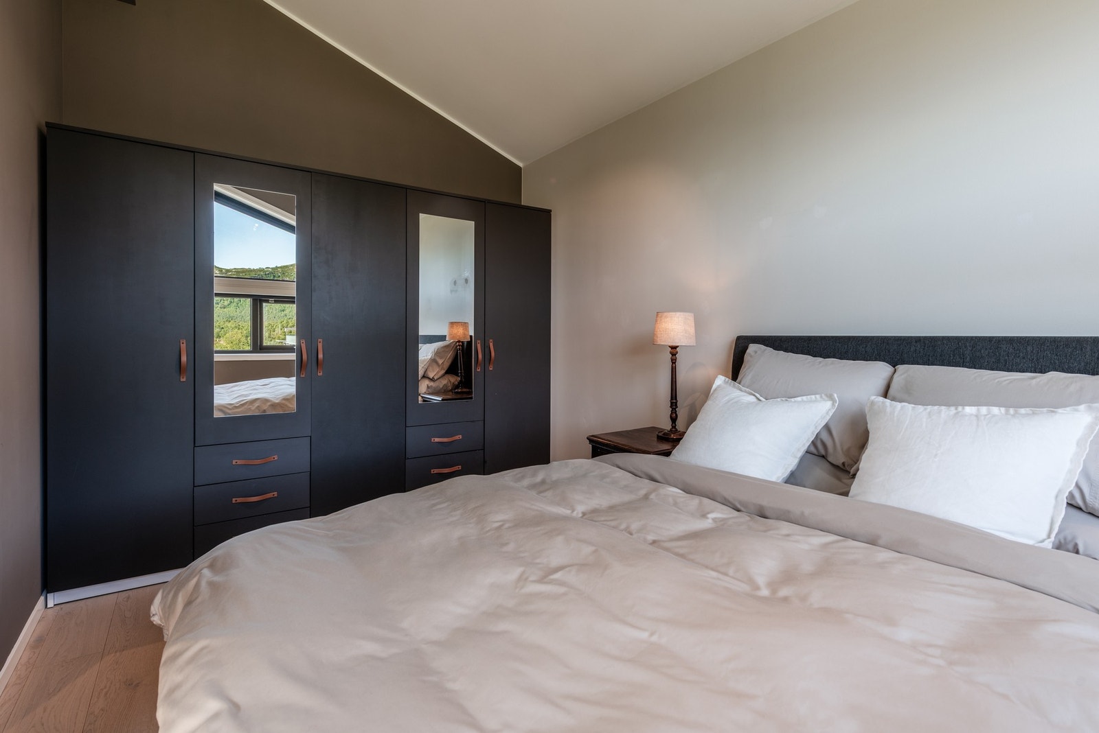 Sov godt i myke dyner, omringet av frisk fjelluft Galleribilde