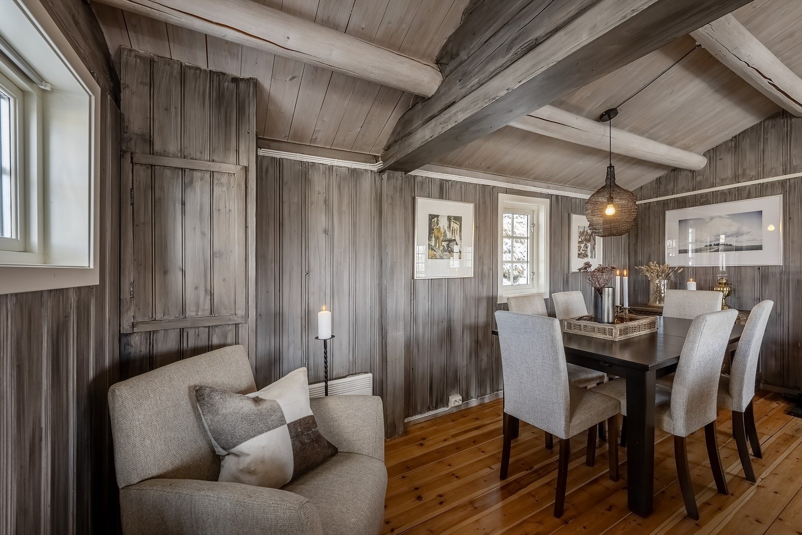 En lun lesekrok i hjørnet av stua Galleribilde