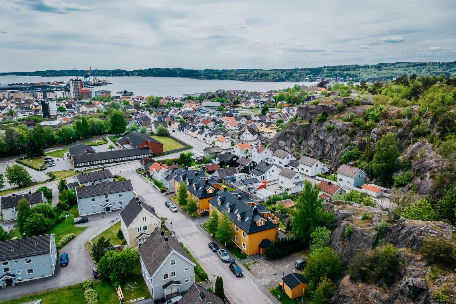 Det er ikke lange spaserturen til badestrand og sentrum forøvrig. Galleribilde