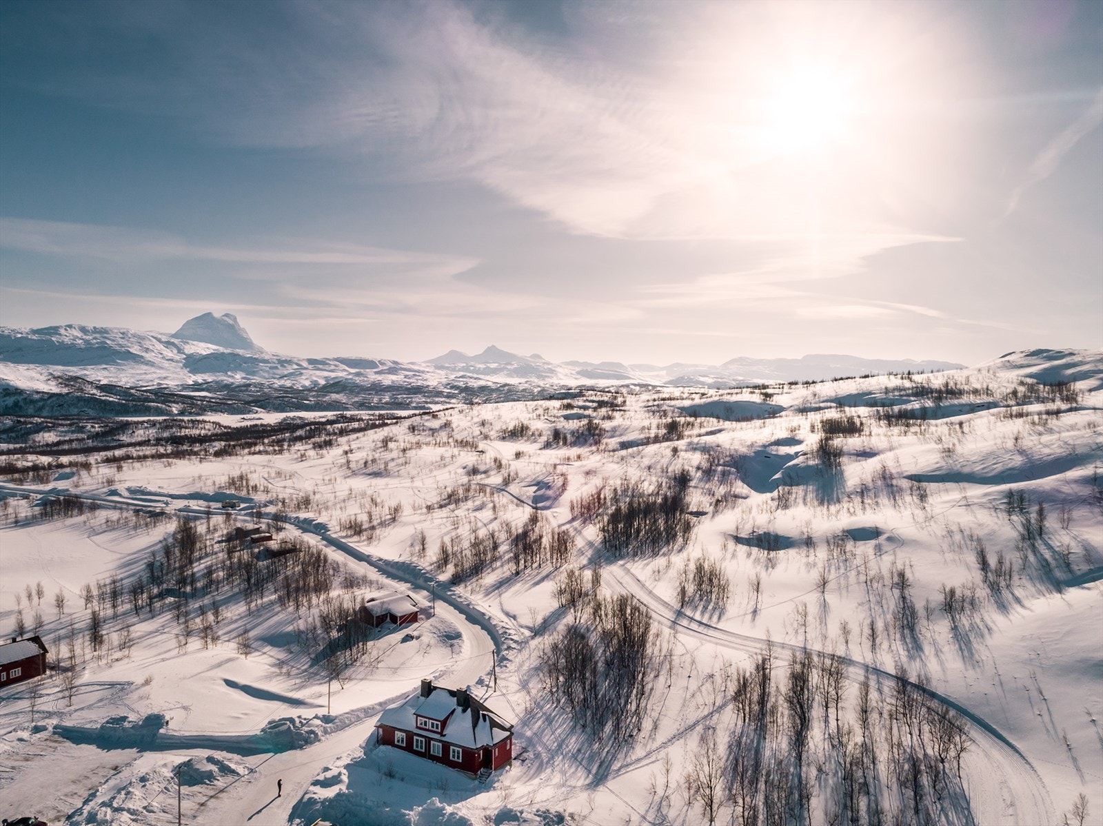 Beliggenheten byr på et flott utgangspunkt for friluftsliv, jakt, og fiske i områdene rundt. Galleribilde