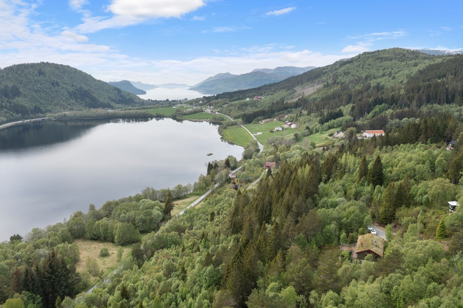 Vadsetvegen 114 | Beliggenhet | Dronefoto Galleribilde